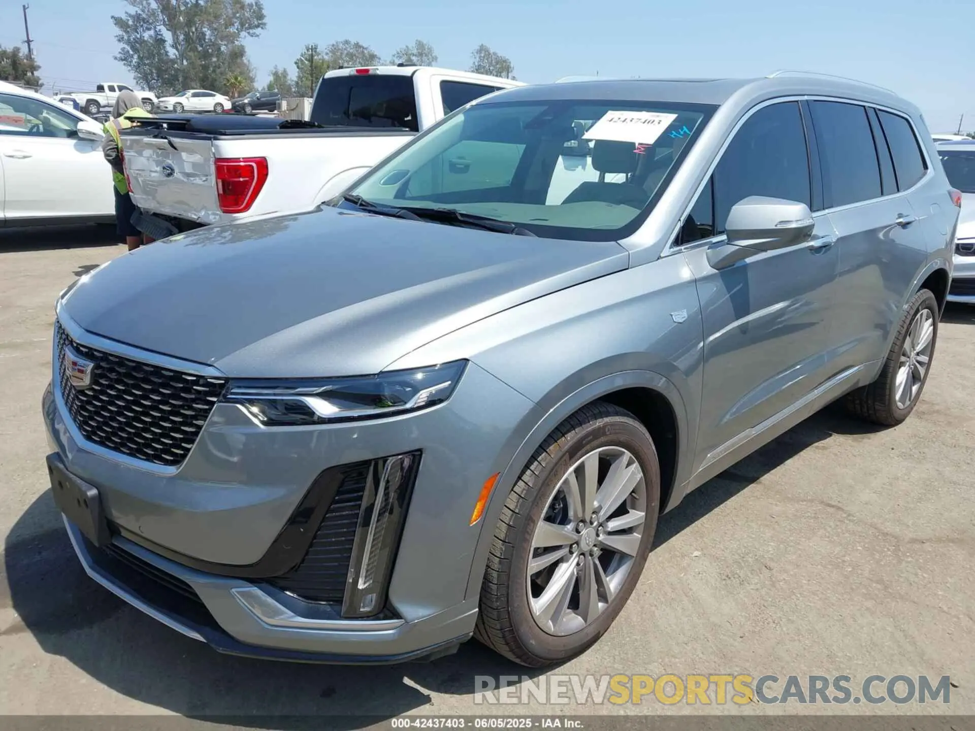 2 fotografías del automóvil dañado 1GYKPCRS6PZ163018 CADILLAC XT6 2023
