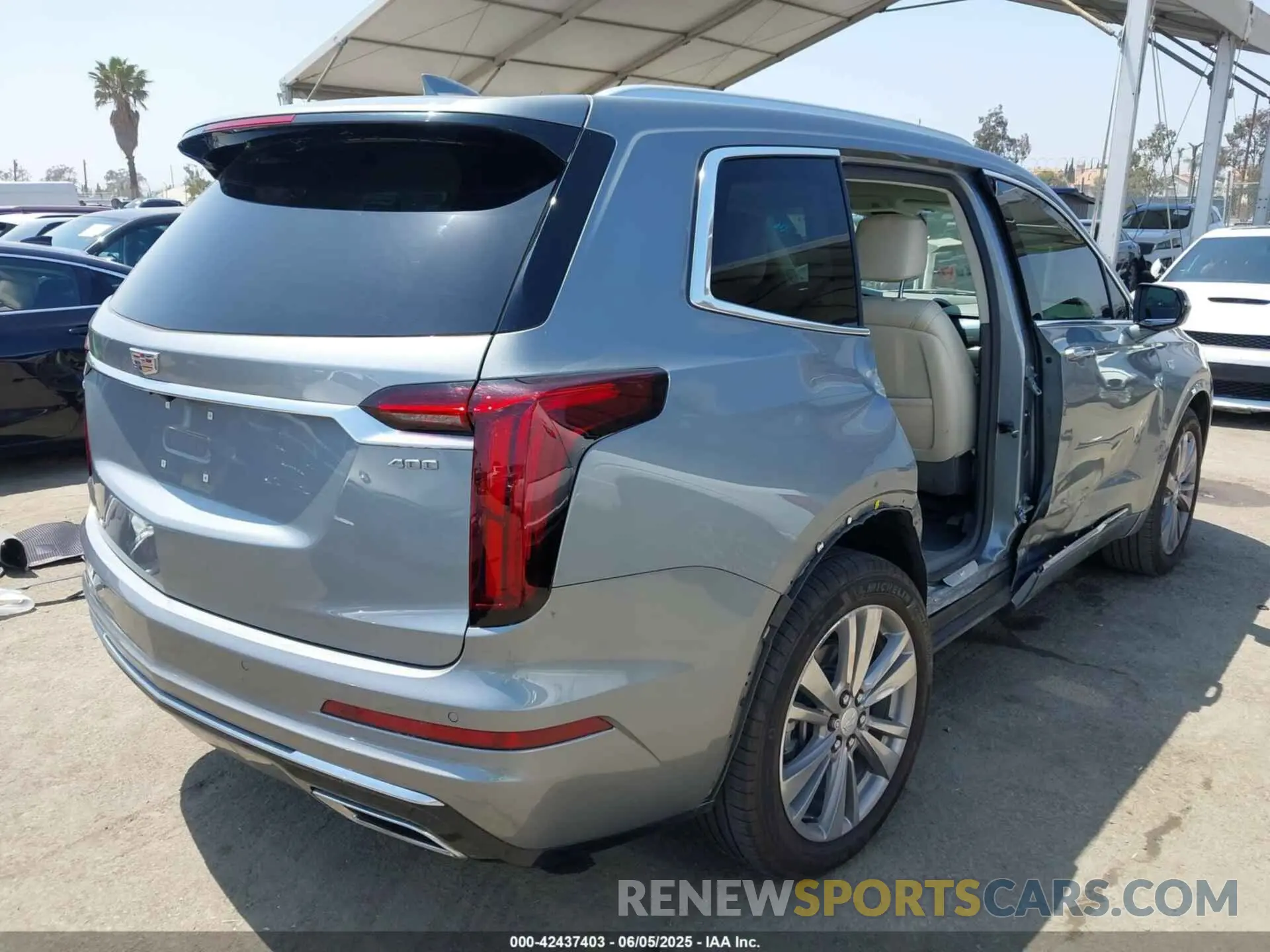4 fotografías del automóvil dañado 1GYKPCRS6PZ163018 CADILLAC XT6 2023