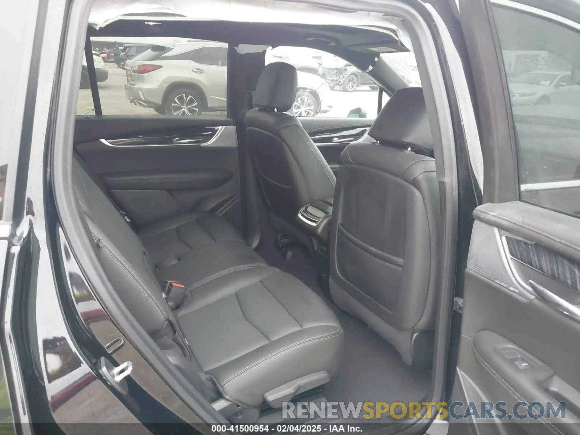 8 fotografías del automóvil dañado 1GYKPCRS8PZ231089 CADILLAC XT6 2023