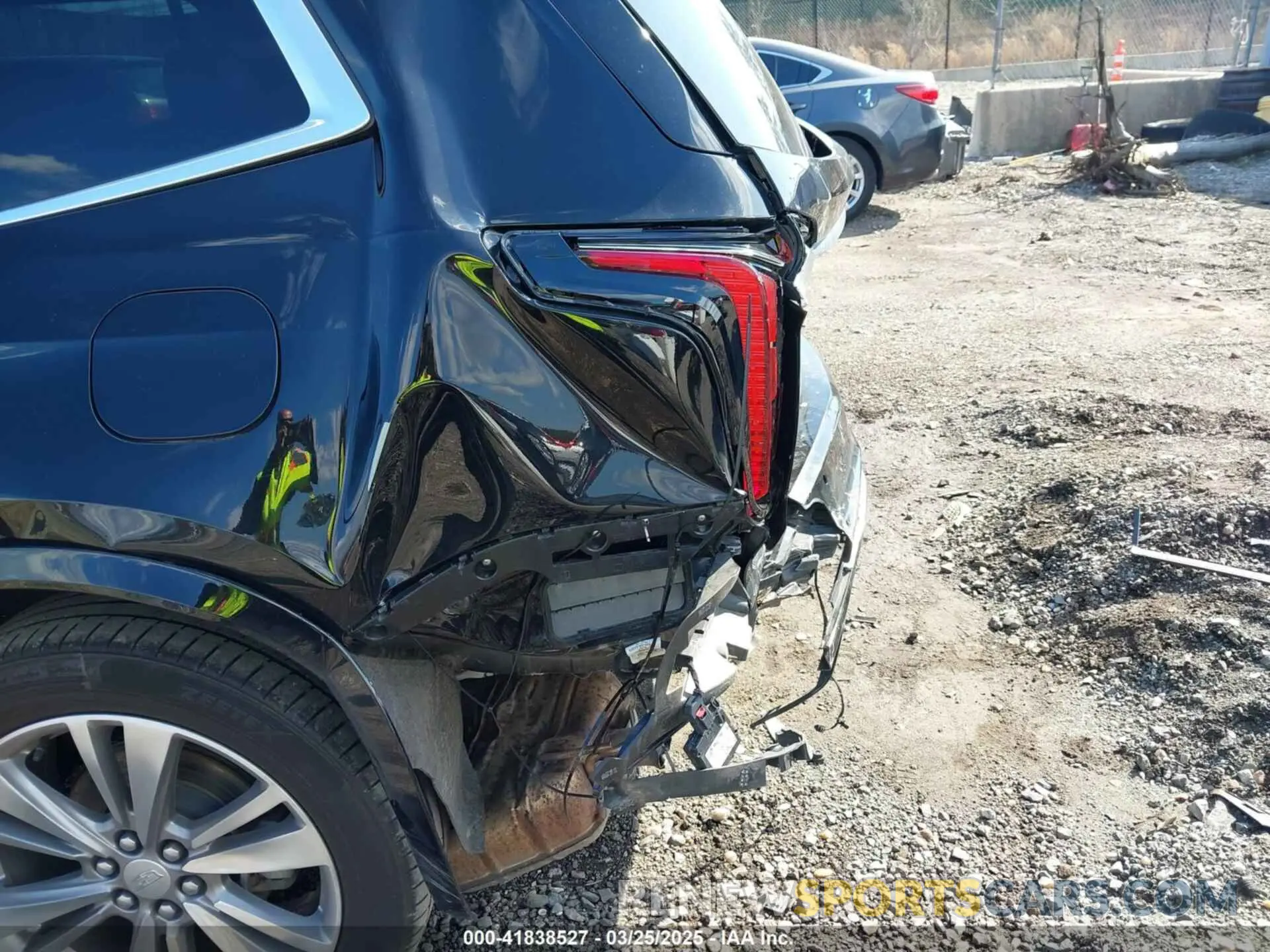 17 fotografías del automóvil dañado 1GYKPDRS8PZ153838 CADILLAC XT6 2023
