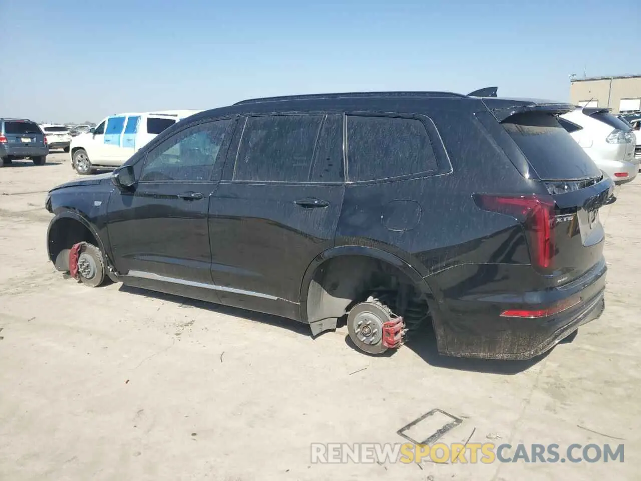2 fotografías del automóvil dañado 1GYKPGRS0PZ154631 CADILLAC XT6 2023