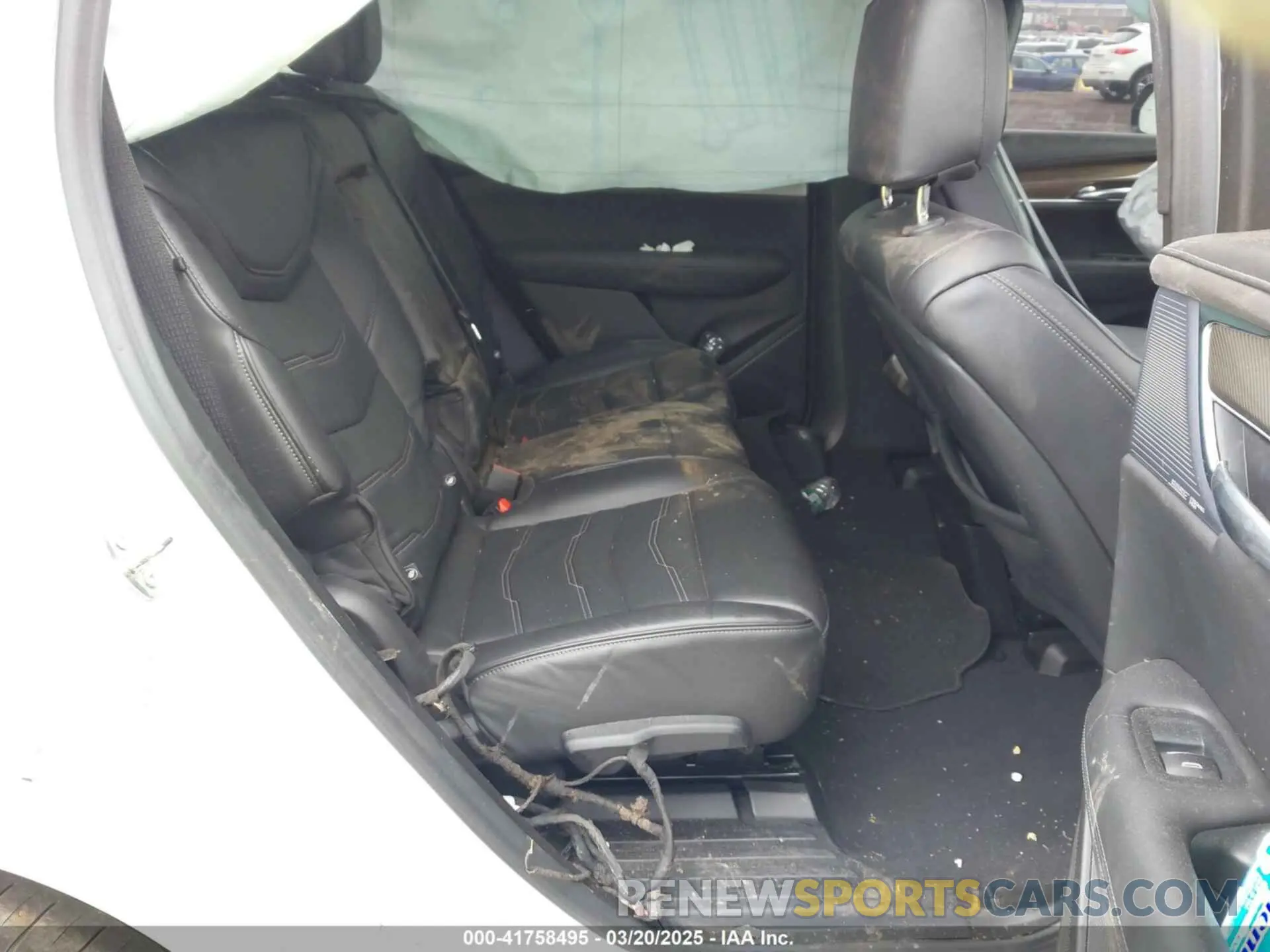 8 fotografías del automóvil dañado 1GYKPHRS1PZ155437 CADILLAC XT6 2023