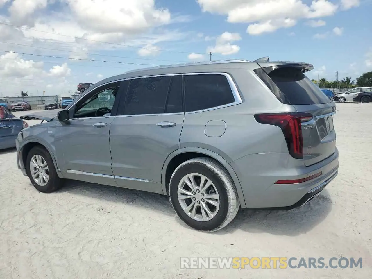 2 fotografías del automóvil dañado 1GYKPAR42RZ750678 CADILLAC XT6 2024