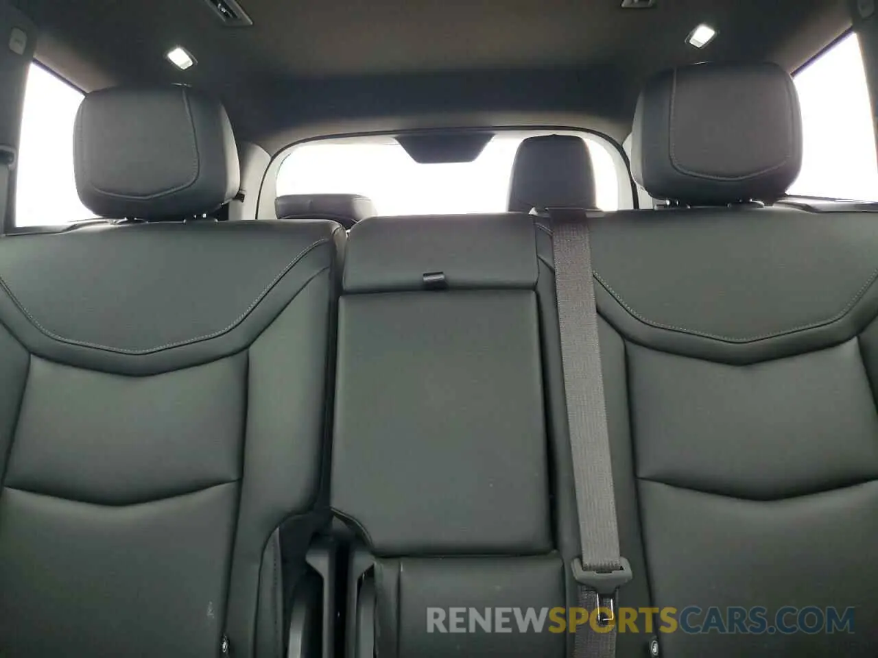 10 fotografías del automóvil dañado 1GYKPAR47RZ720446 CADILLAC XT6 2024