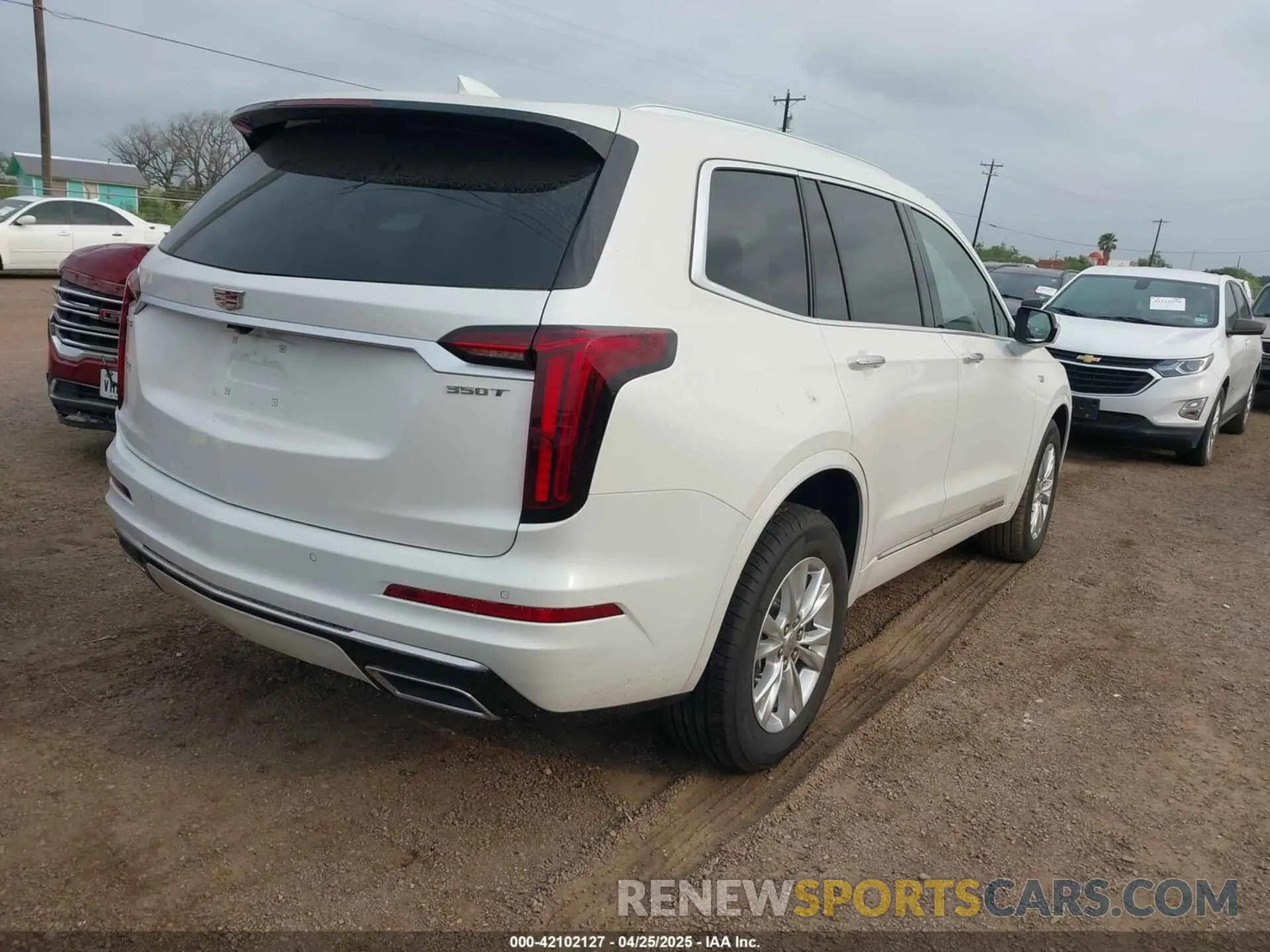 4 fotografías del automóvil dañado 1GYKPAR48RZ741421 CADILLAC XT6 2024