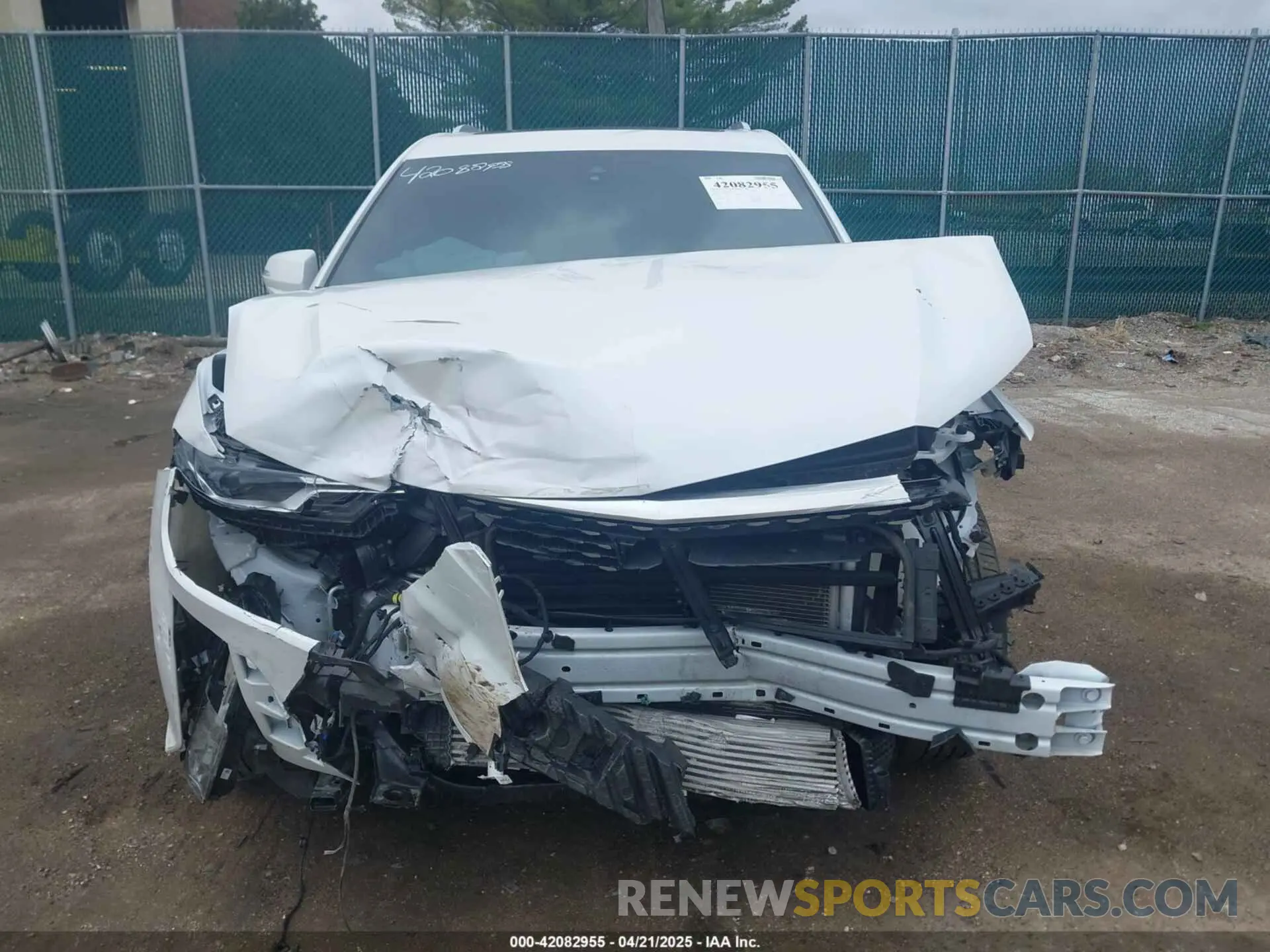 13 fotografías del automóvil dañado 1GYKPBR44RZ712732 CADILLAC XT6 2024