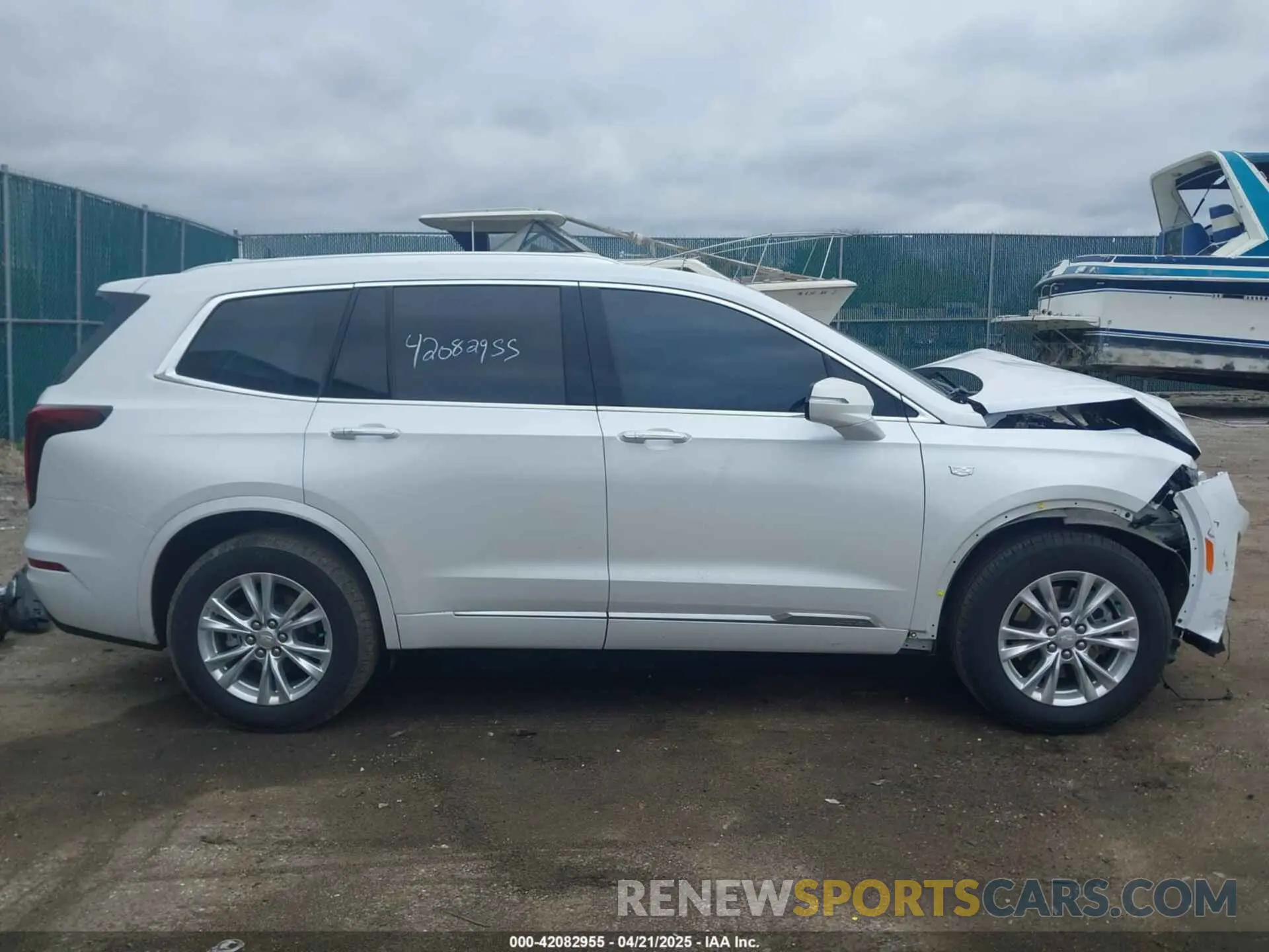 14 fotografías del automóvil dañado 1GYKPBR44RZ712732 CADILLAC XT6 2024