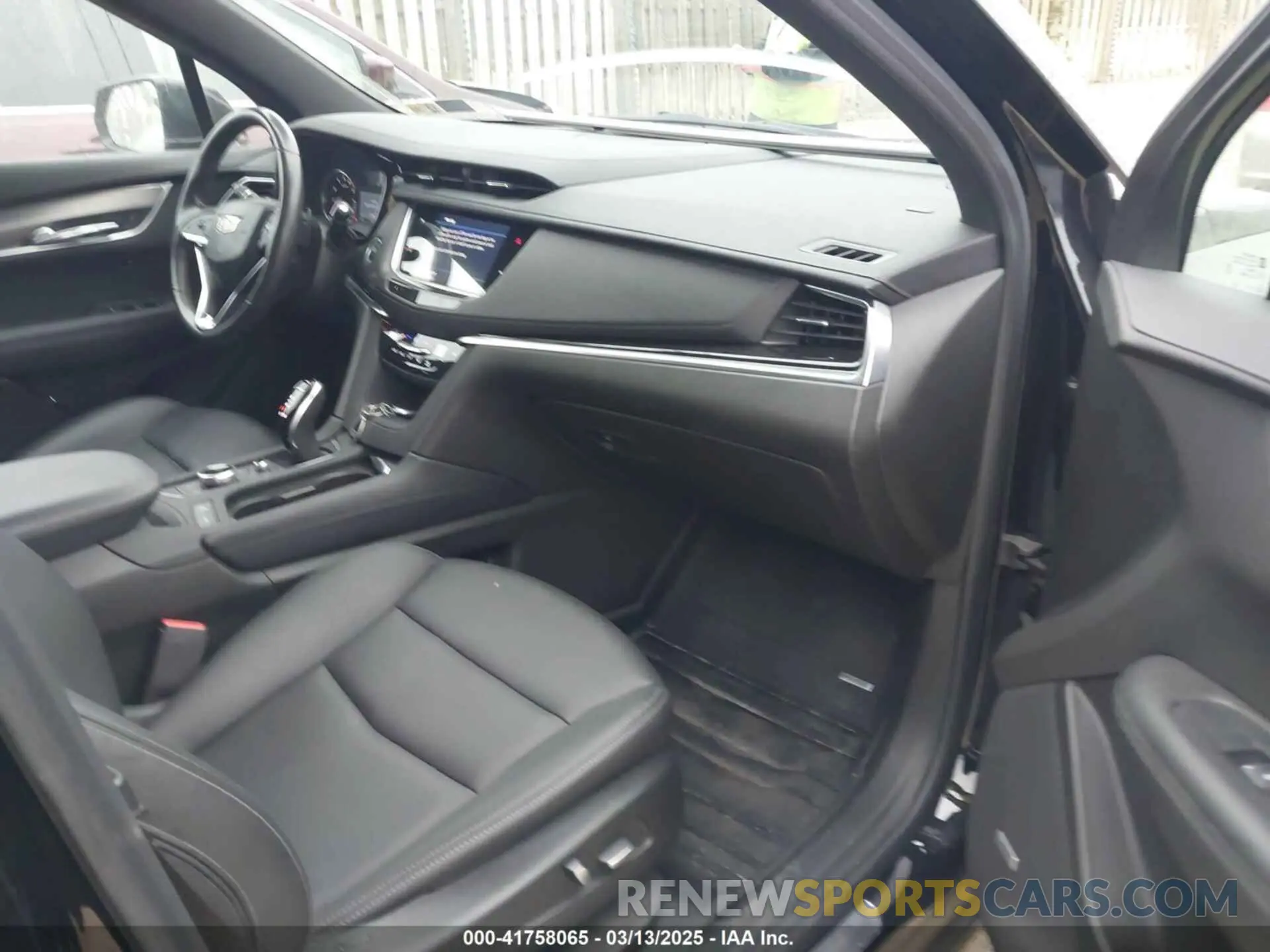 5 fotografías del automóvil dañado 1GYKPBR47RZ723532 CADILLAC XT6 2024