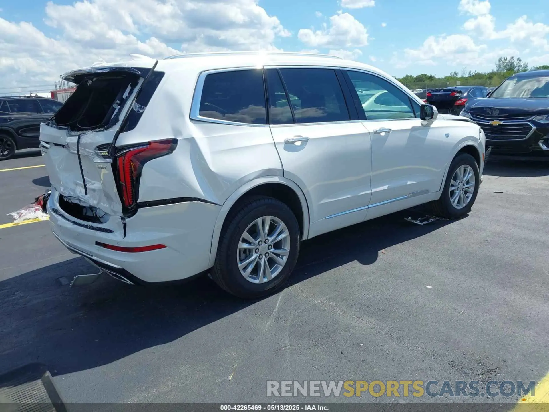 4 fotografías del automóvil dañado 1GYKPBR4XRZ742186 CADILLAC XT6 2024