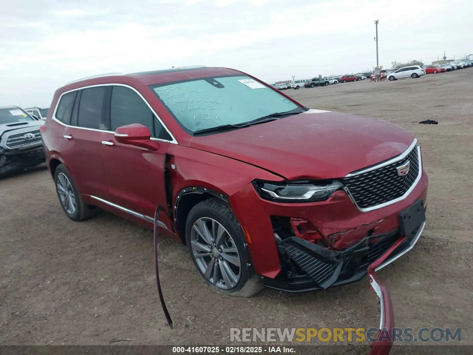 12 fotografías del automóvil dañado 1GYKPCRS4RZ753639 CADILLAC XT6 2024