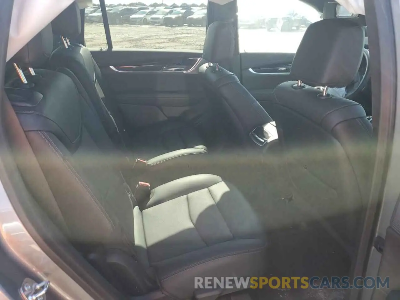 11 fotografías del automóvil dañado 1GYKPCRSXRZ734769 CADILLAC XT6 2024