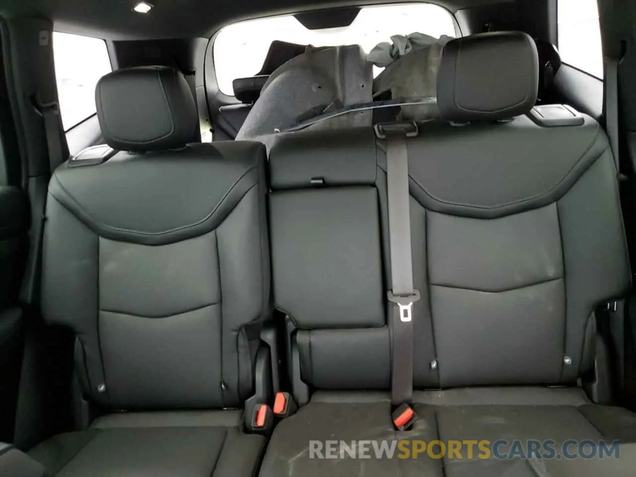 10 fotografías del automóvil dañado 1GYKPDRS5RZ712250 CADILLAC XT6 2024