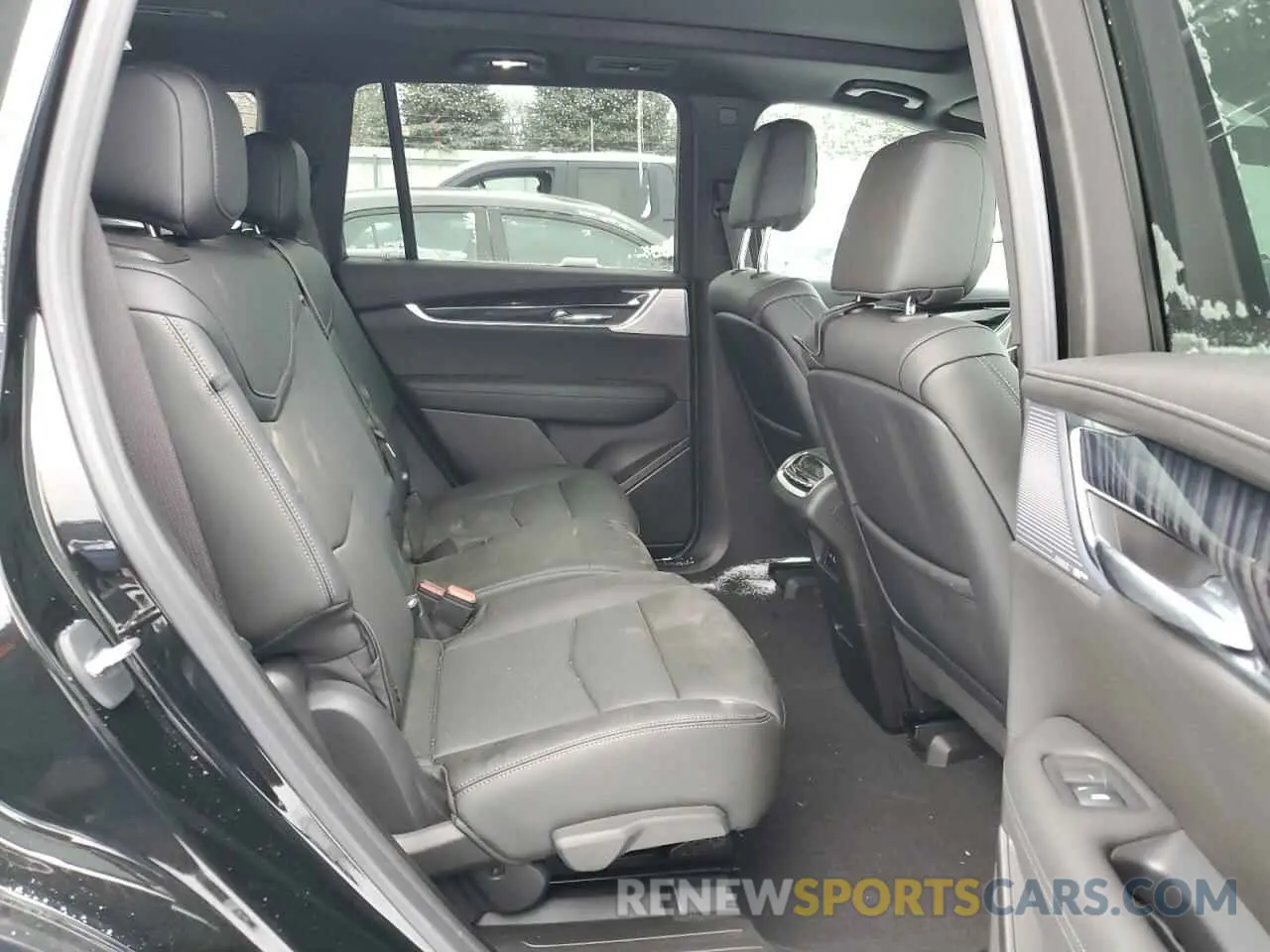 11 fotografías del automóvil dañado 1GYKPDRS5RZ712250 CADILLAC XT6 2024