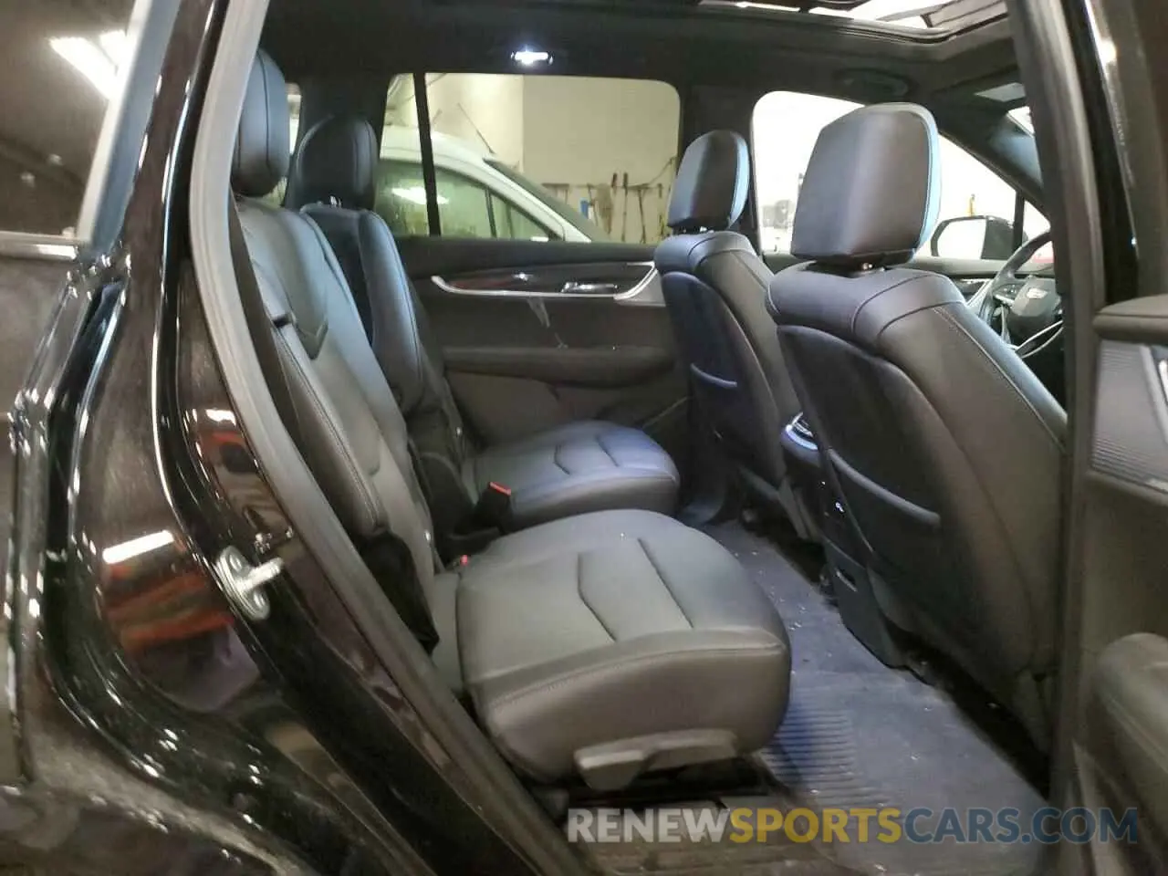 11 fotografías del automóvil dañado 1GYKPGRS4RZ732359 CADILLAC XT6 2024