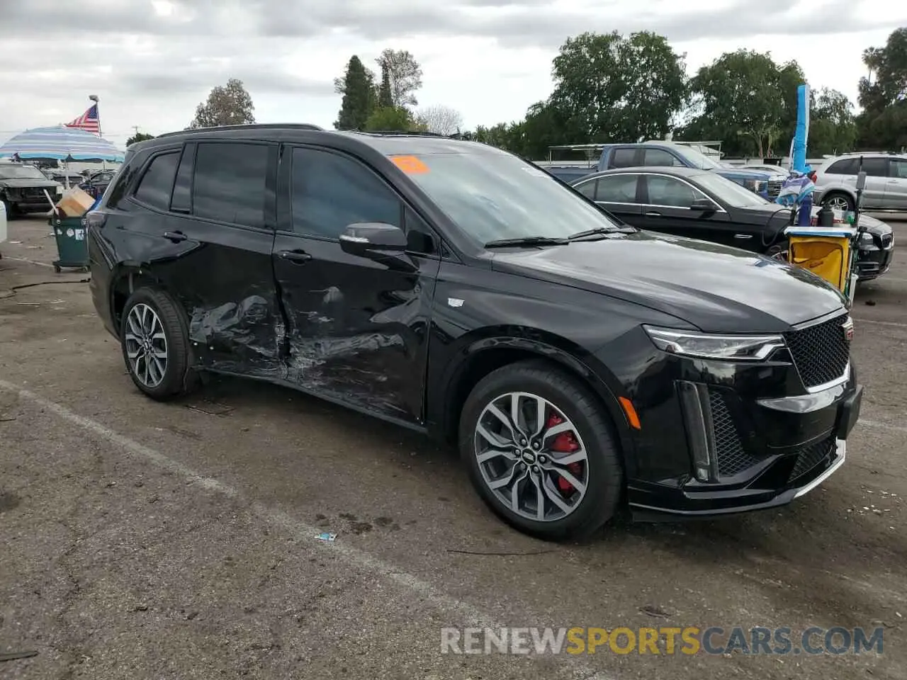 4 fotografías del automóvil dañado 1GYKPHRS2RZ709409 CADILLAC XT6 2024