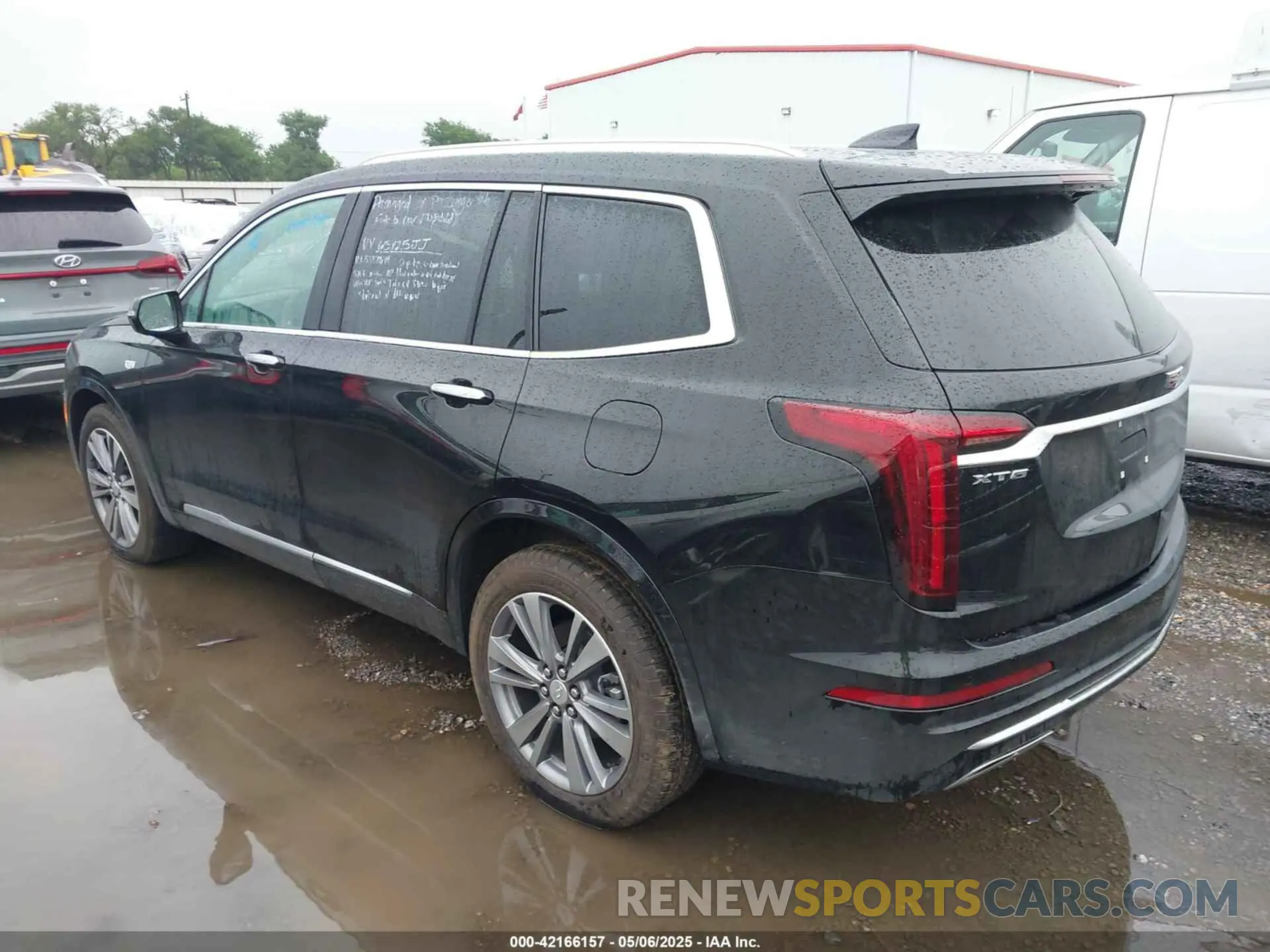 3 fotografías del automóvil dañado 1GYKPCRS3SZ120054 CADILLAC XT6 2025