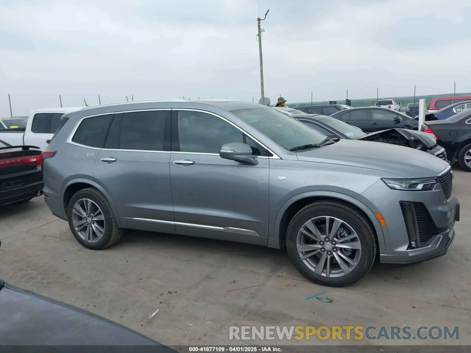 13 fotografías del automóvil dañado 1GYKPCRS4SZ119978 CADILLAC XT6 2025