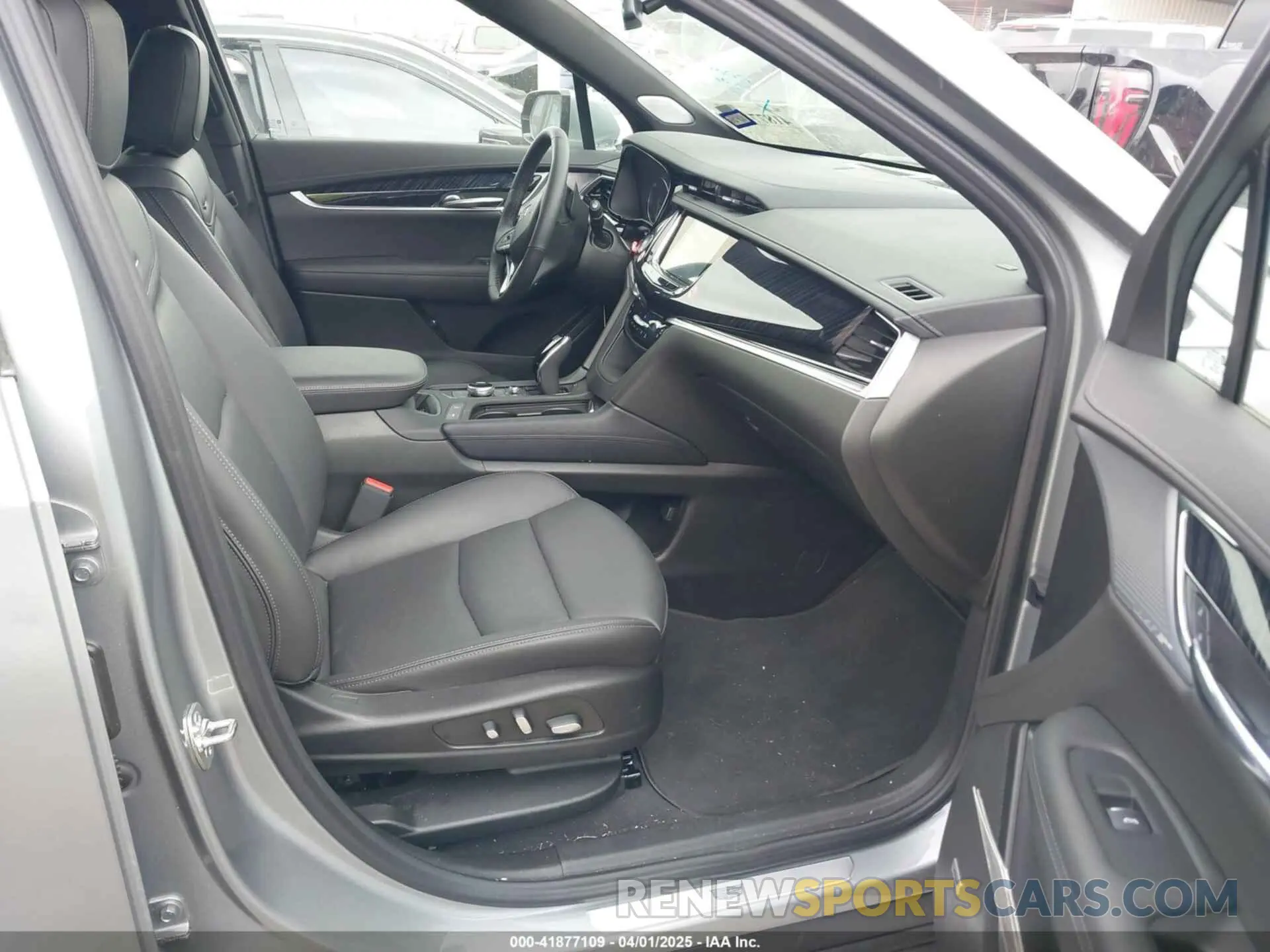 5 fotografías del automóvil dañado 1GYKPCRS4SZ119978 CADILLAC XT6 2025