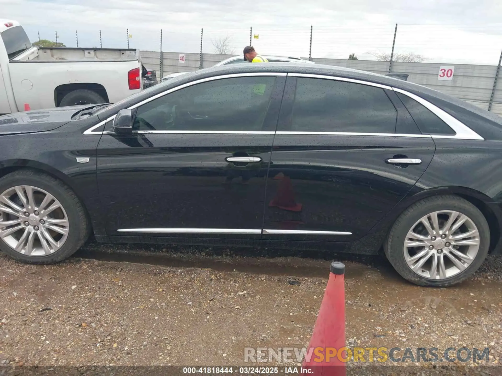 14 fotografías del automóvil dañado 2G61M5S32K9141807 CADILLAC XTS 2019