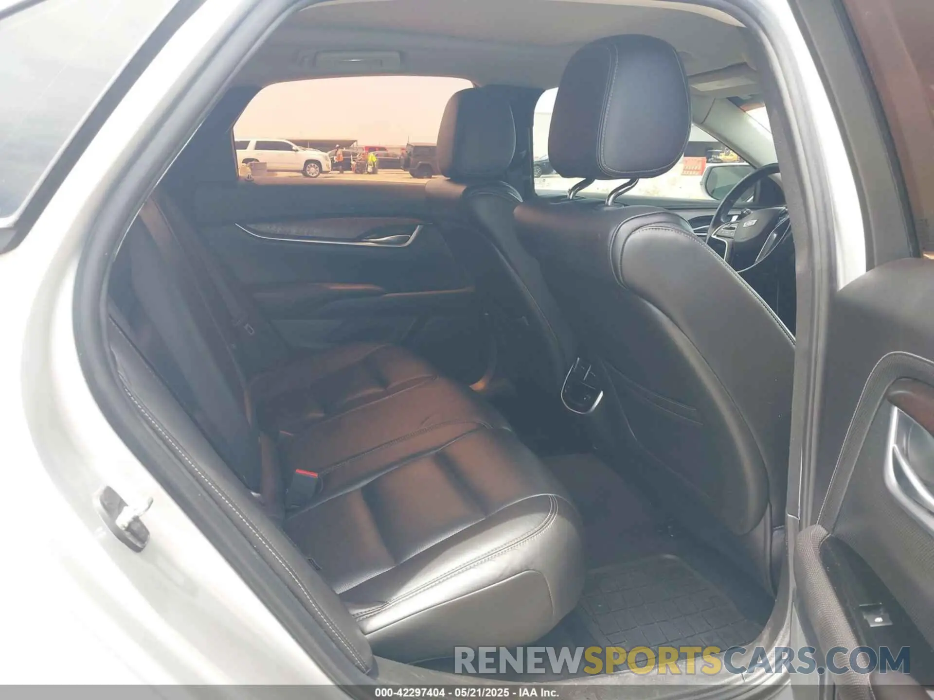 8 fotografías del automóvil dañado 2G61M5S39K9119402 CADILLAC XTS 2019