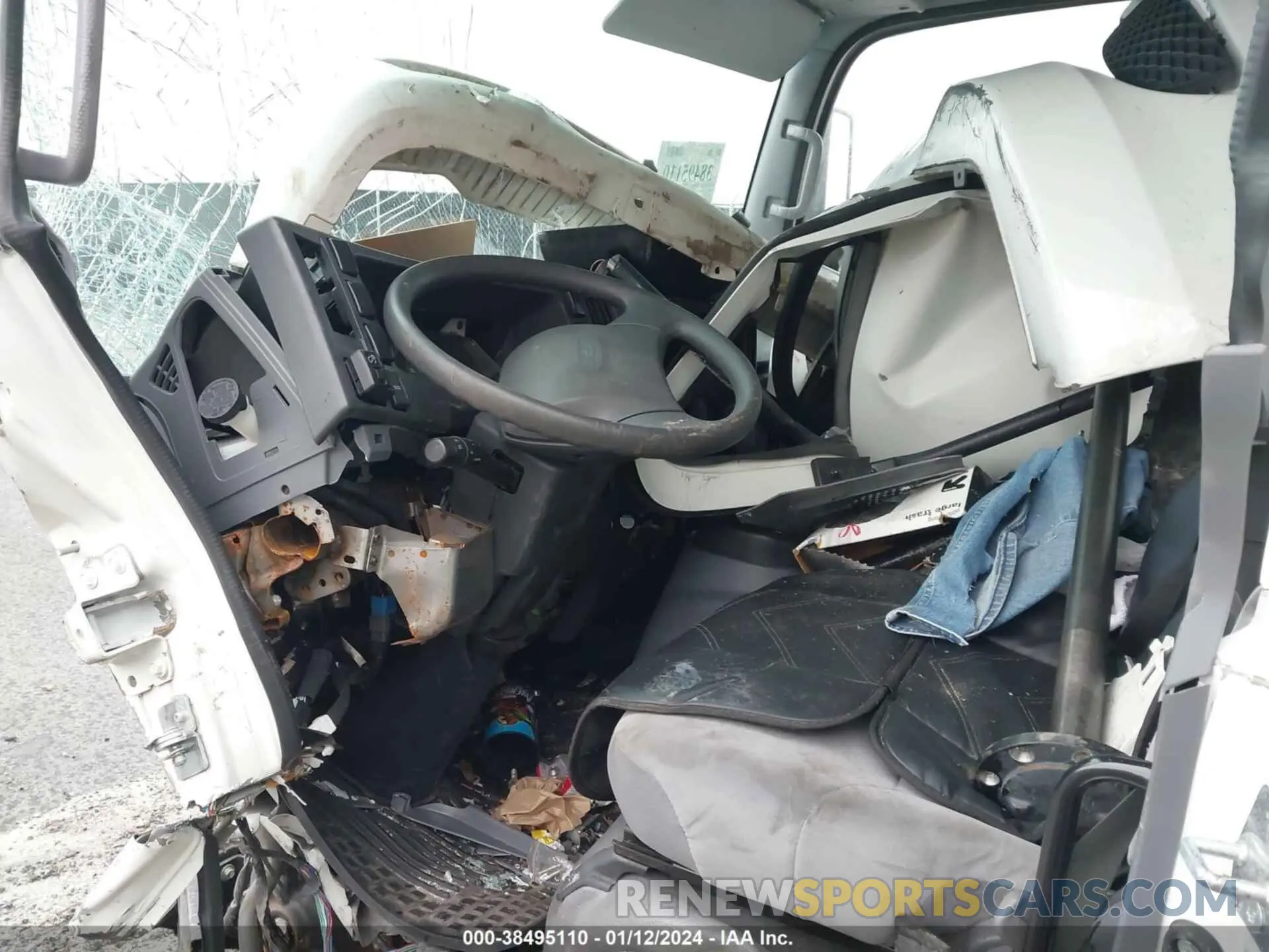 5 fotografías del automóvil dañado 54DCDW1B7KS800558 CHEVROLET 4500 LCF GAS 2019