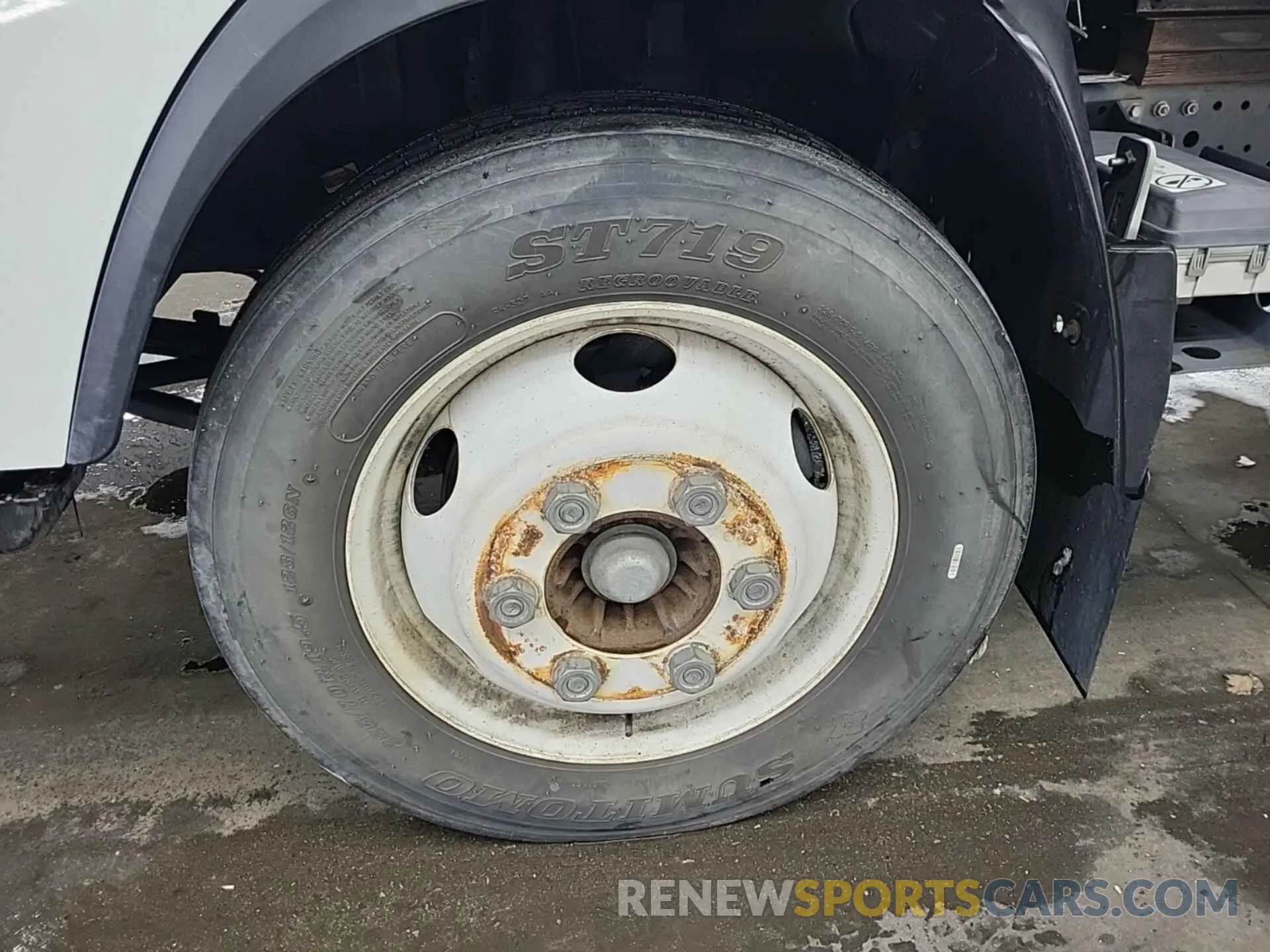 21 fotografías del automóvil dañado 54DCDW1B7KS809504 CHEVROLET 4500 LCF GAS 2019