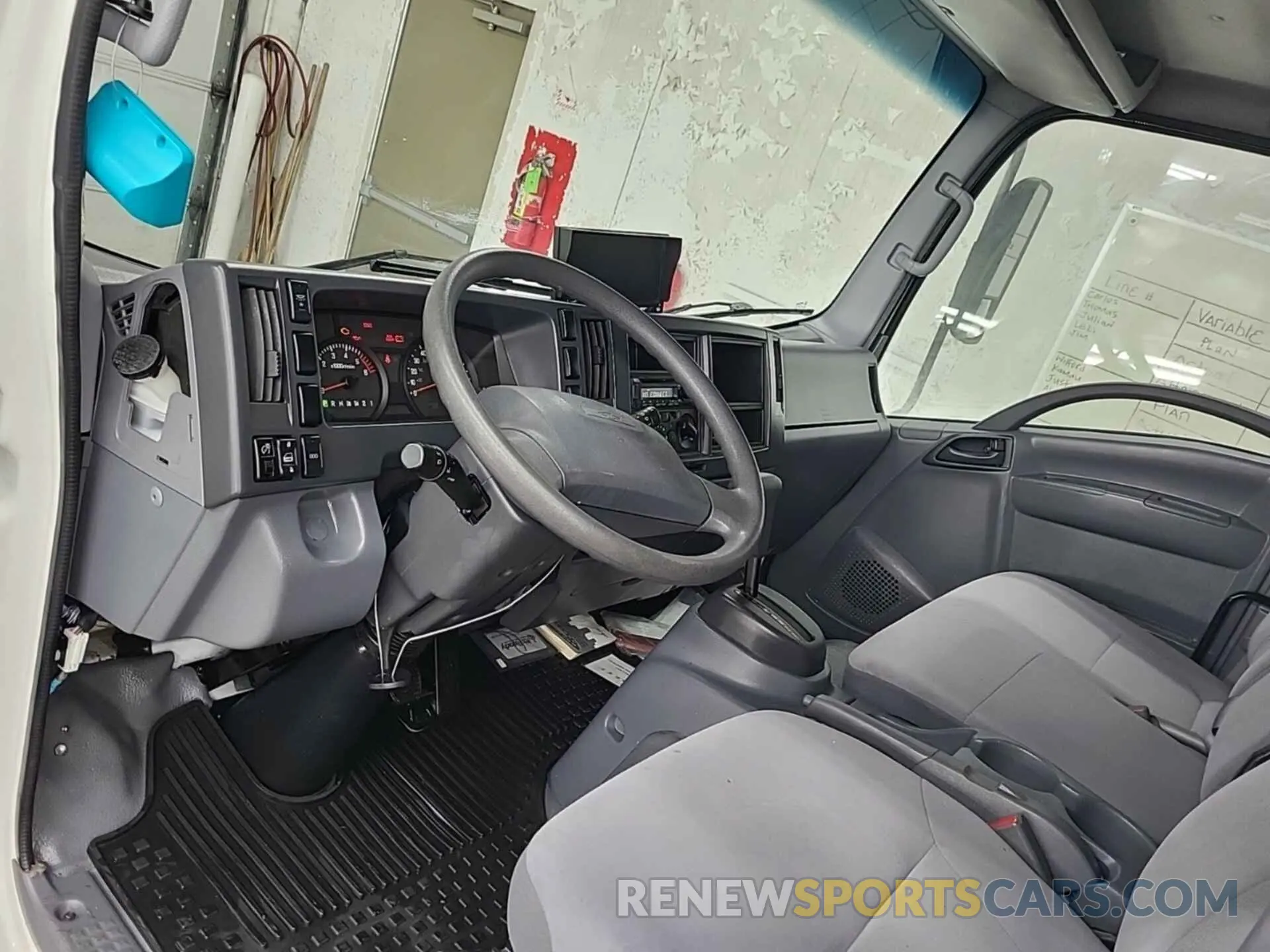 23 fotografías del automóvil dañado 54DCDW1B7KS809504 CHEVROLET 4500 LCF GAS 2019