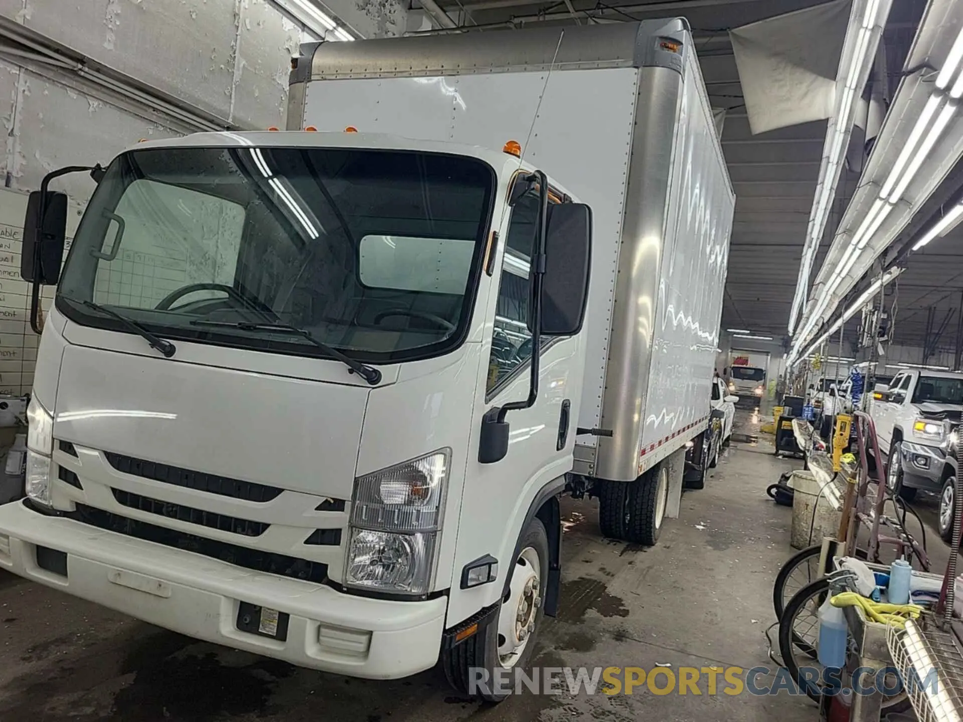 8 fotografías del automóvil dañado 54DCDW1B7KS809504 CHEVROLET 4500 LCF GAS 2019