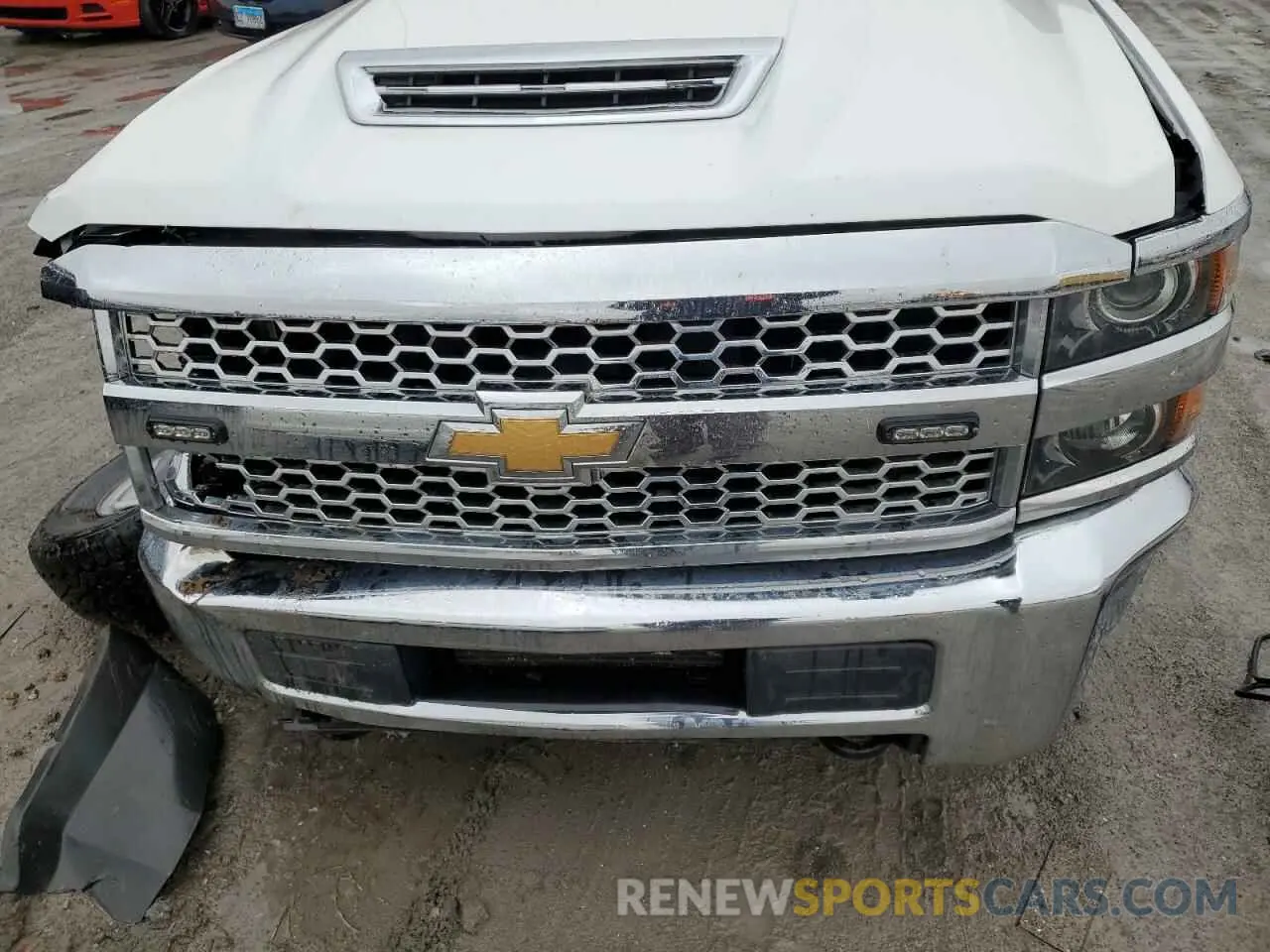 11 fotografías del automóvil dañado 1GC1KREY6KF157596 CHEVROLET ALL Models 2019