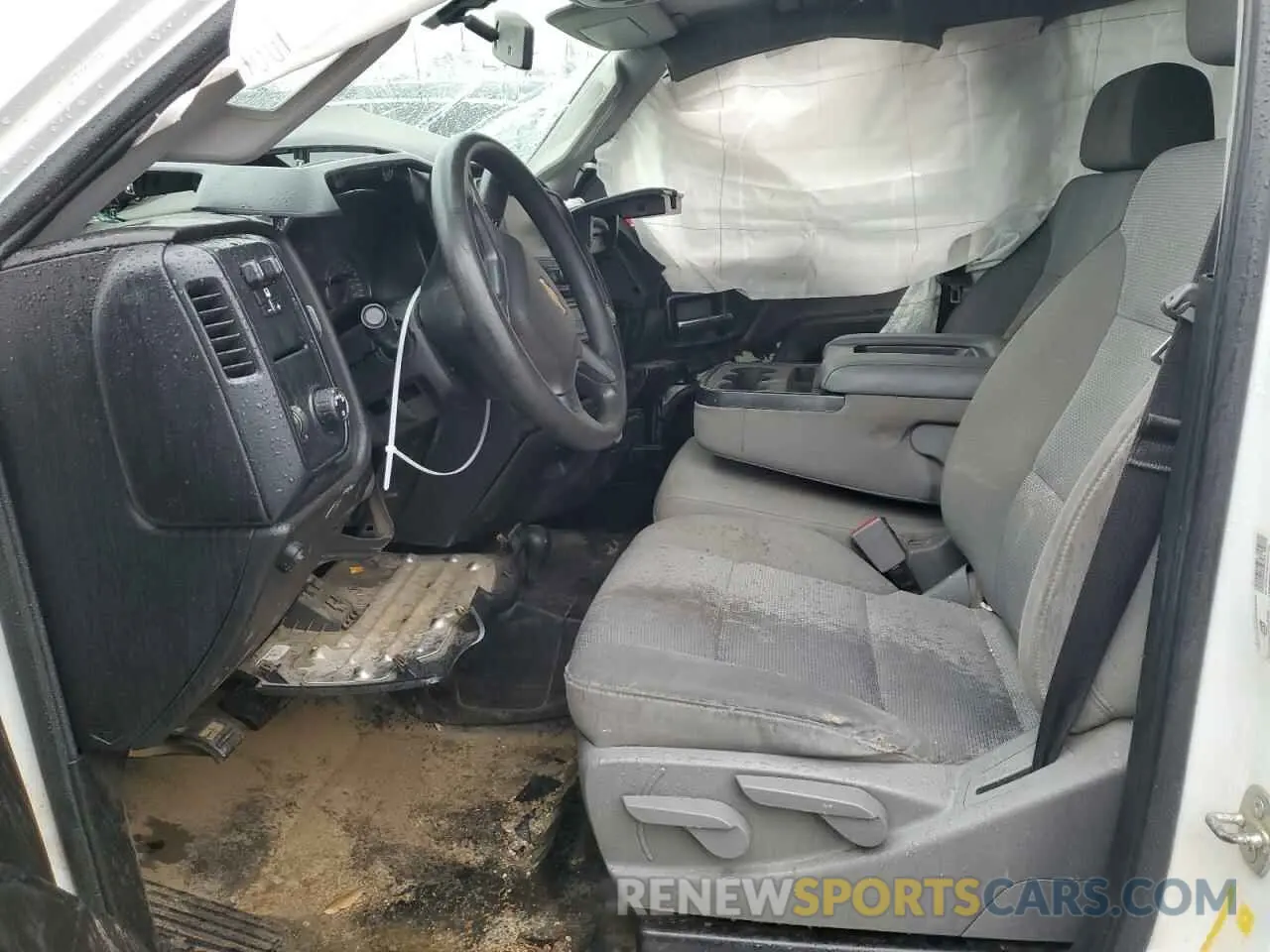 7 fotografías del automóvil dañado 1GC1KREY6KF157596 CHEVROLET ALL Models 2019