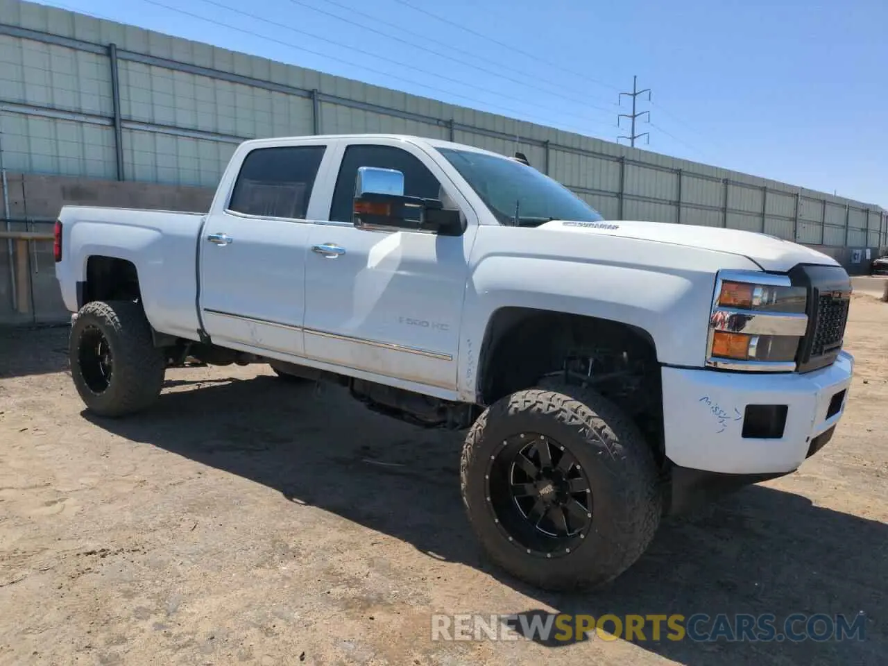 4 fotografías del automóvil dañado 1GC1KTEY1KF114295 CHEVROLET ALL Models 2019