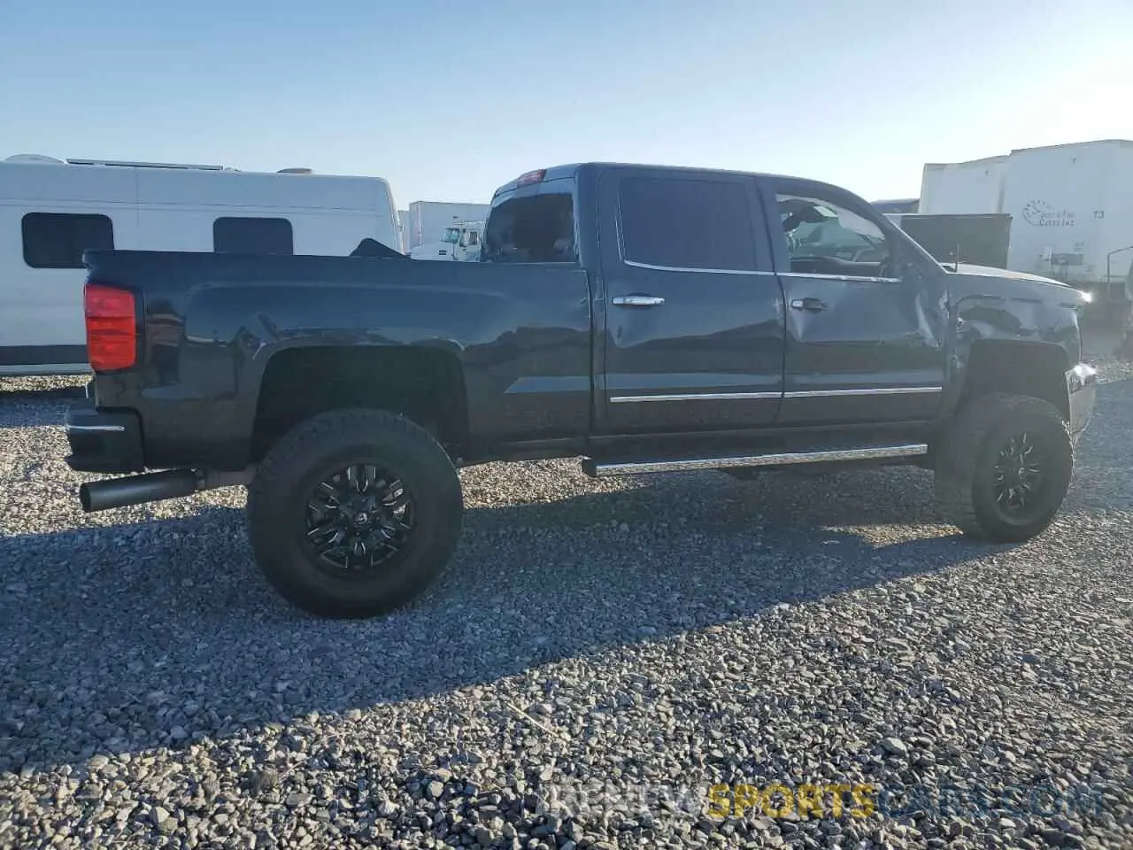 3 fotografías del automóvil dañado 1GC1KTEY4KF162048 CHEVROLET ALL Models 2019