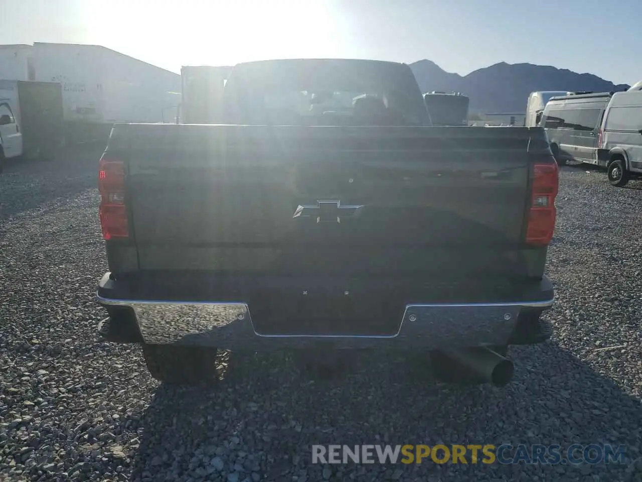 6 fotografías del automóvil dañado 1GC1KTEY4KF162048 CHEVROLET ALL Models 2019