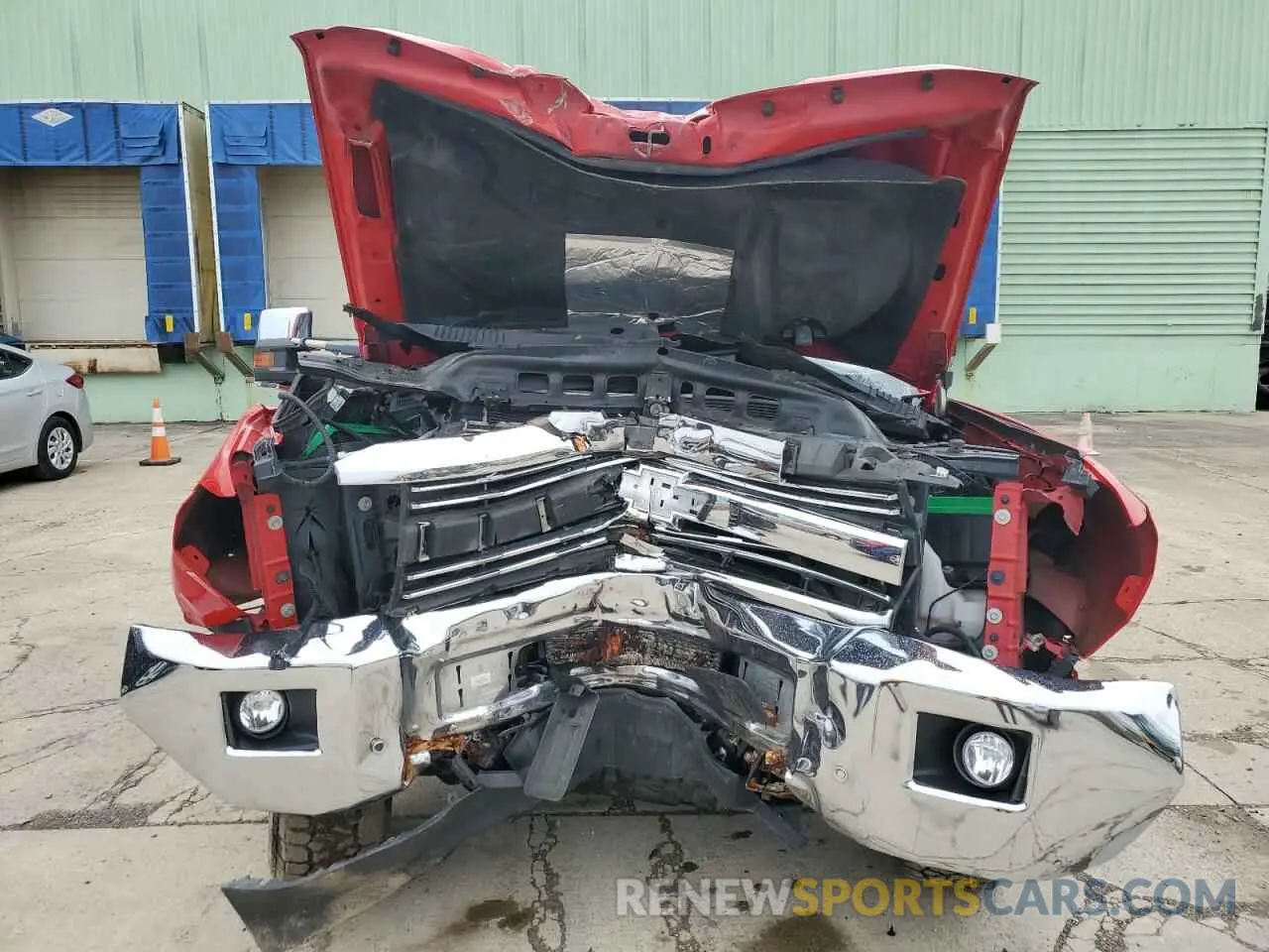 5 fotografías del automóvil dañado 1GC1KTEY5KF223925 CHEVROLET ALL Models 2019