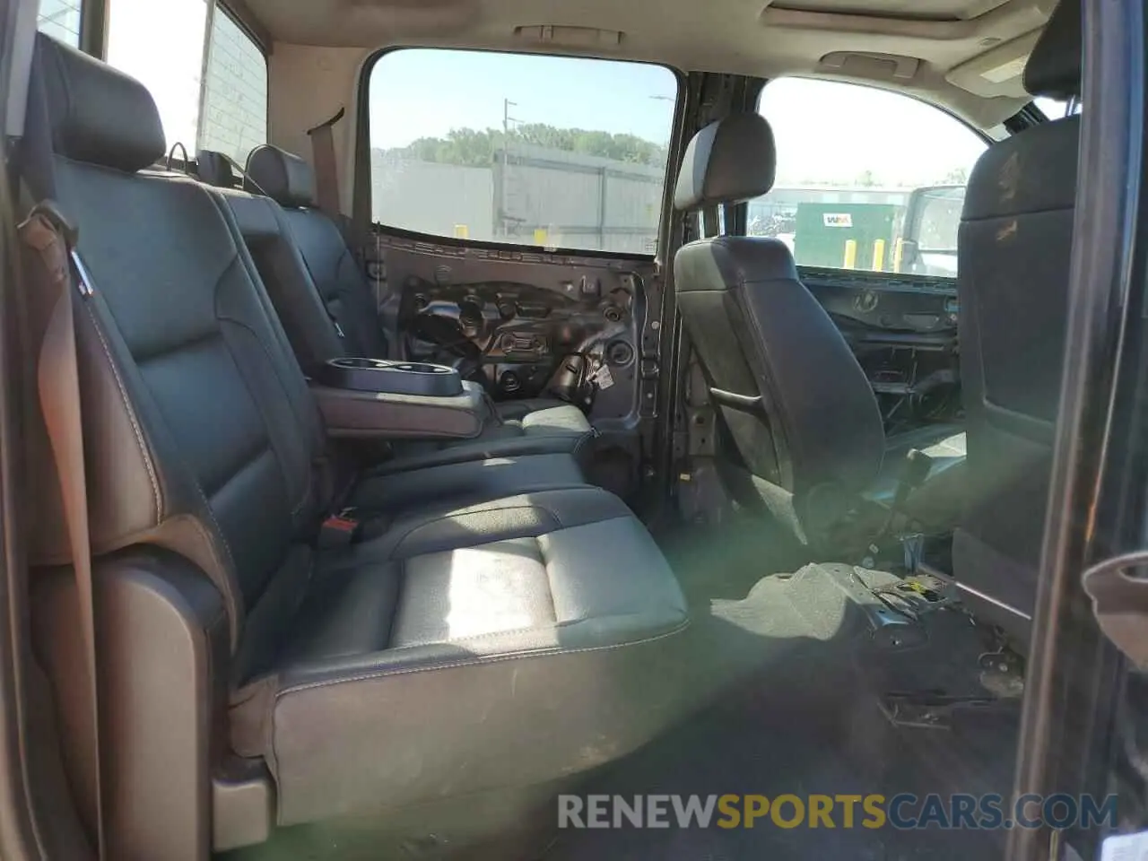 10 fotografías del automóvil dañado 1GC1KTEY8KF243960 CHEVROLET ALL Models 2019