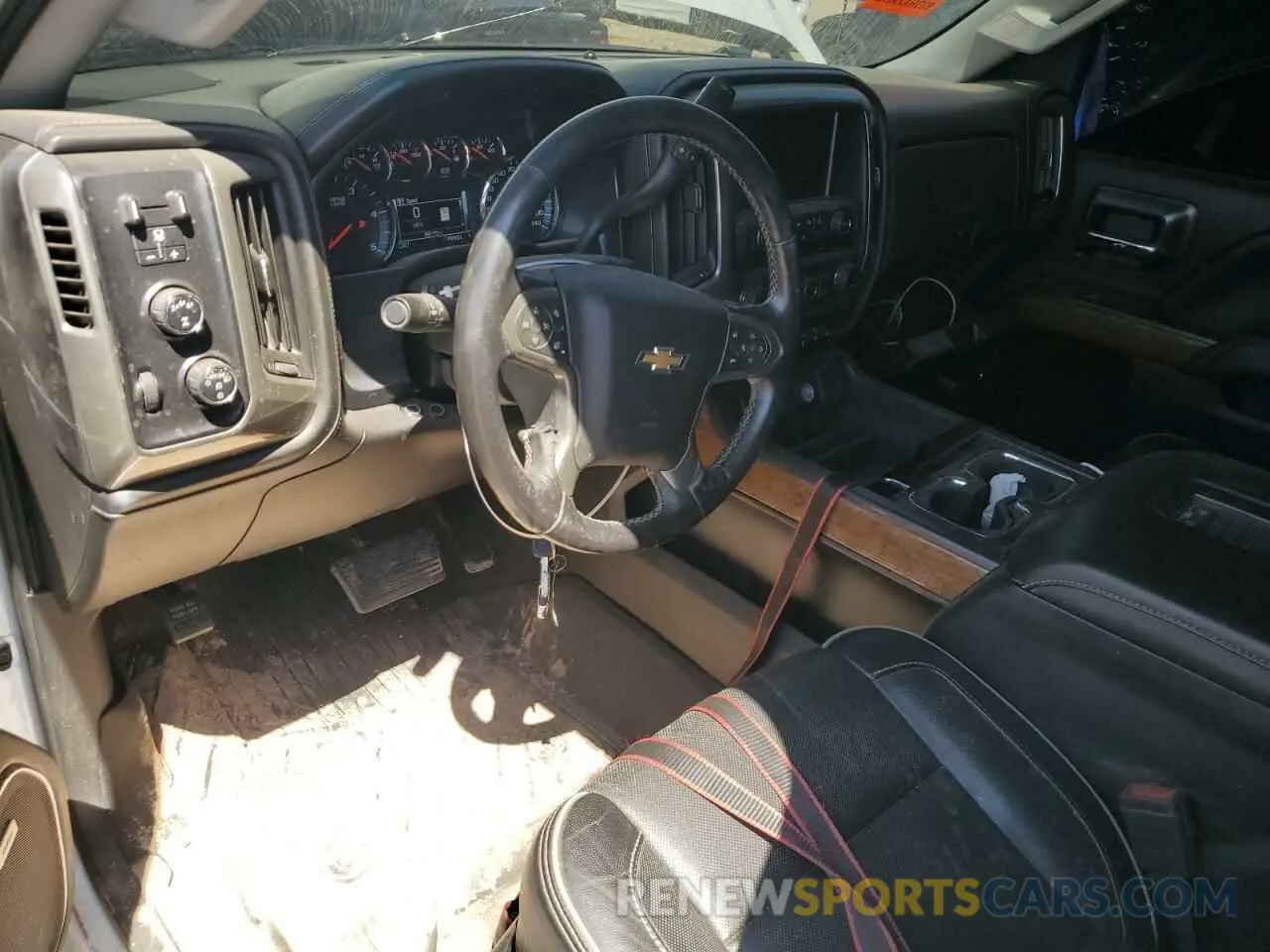 8 fotografías del automóvil dañado 1GC1KUEYXKF197330 CHEVROLET ALL Models 2019