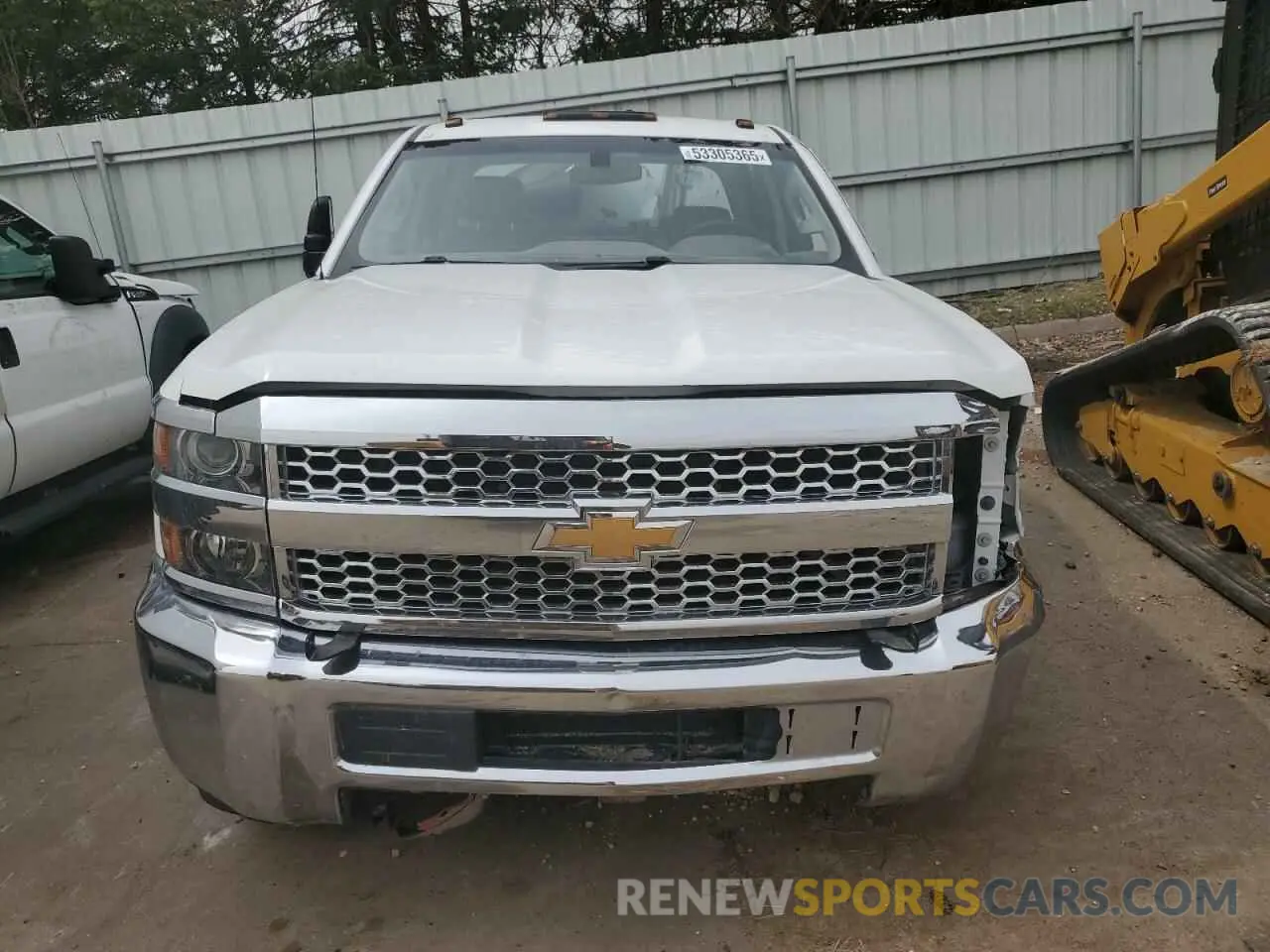 5 fotografías del automóvil dañado 1GC4KVCG3KF140156 CHEVROLET ALL Models 2019