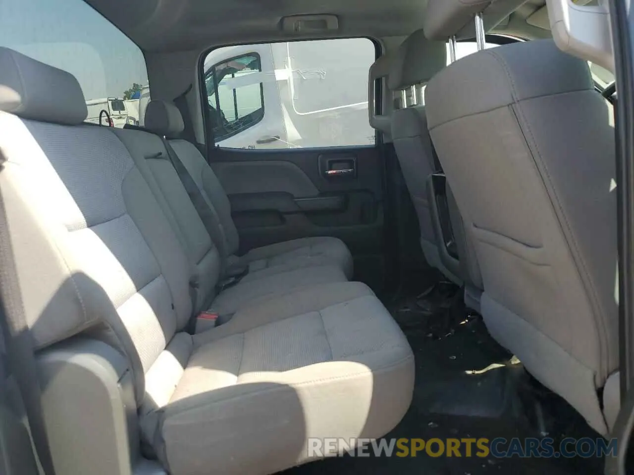 10 fotografías del automóvil dañado 1GC4KVCY4KF102928 CHEVROLET ALL Models 2019