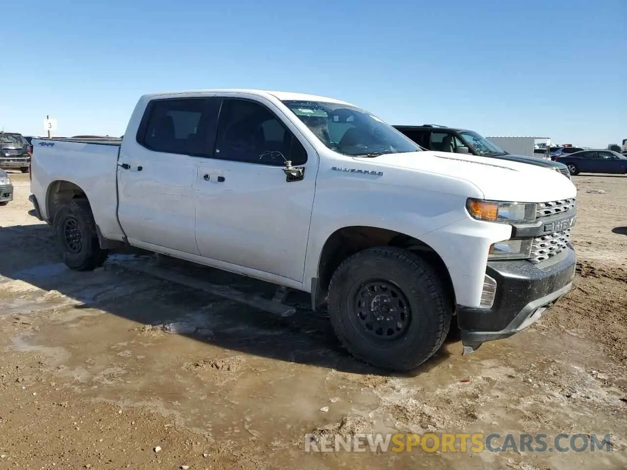 4 fotografías del automóvil dañado 1GCPYAEH1KZ317215 CHEVROLET ALL Models 2019