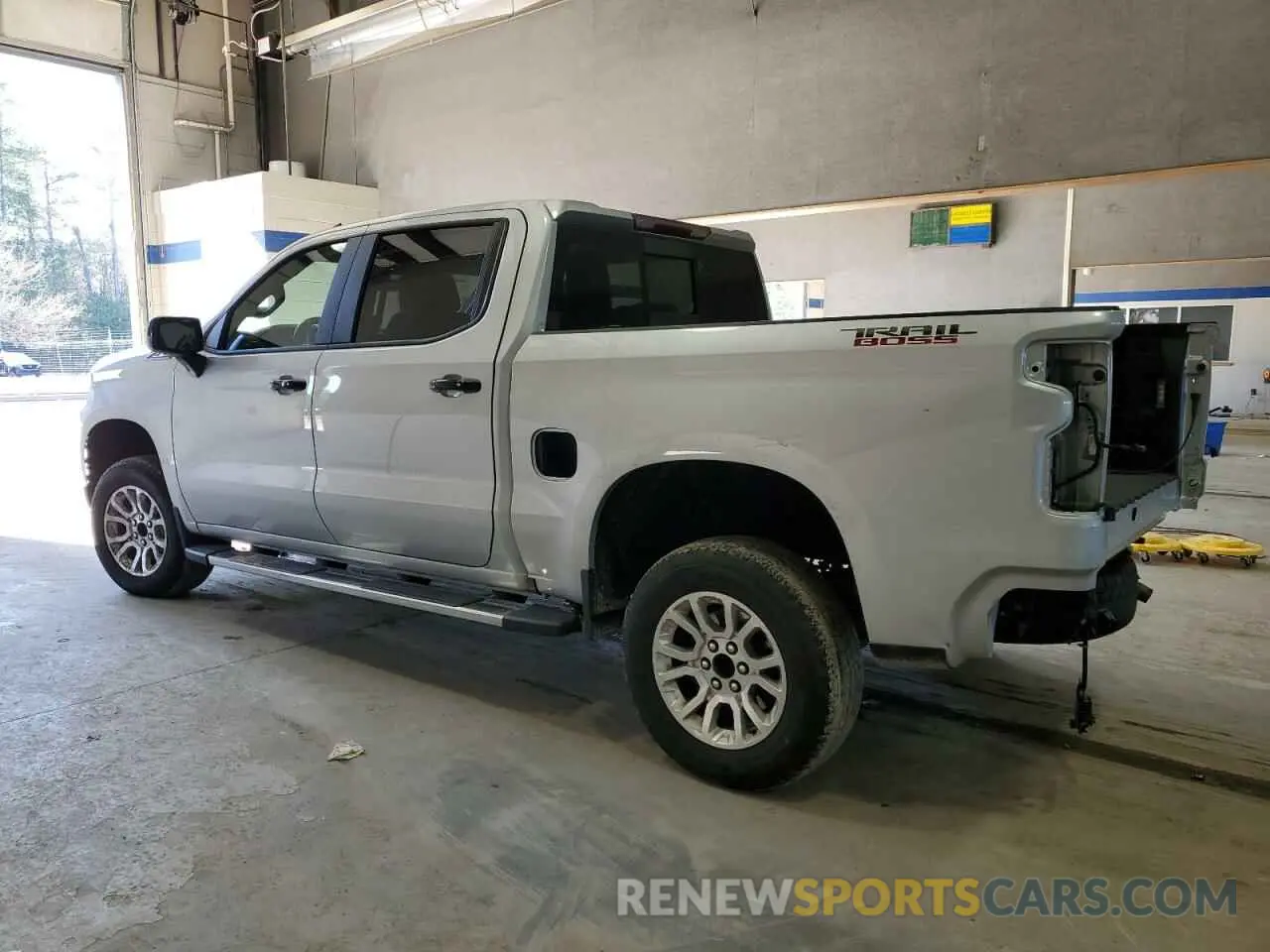 2 fotografías del automóvil dañado 1GCPYFED2KZ161356 CHEVROLET ALL Models 2019