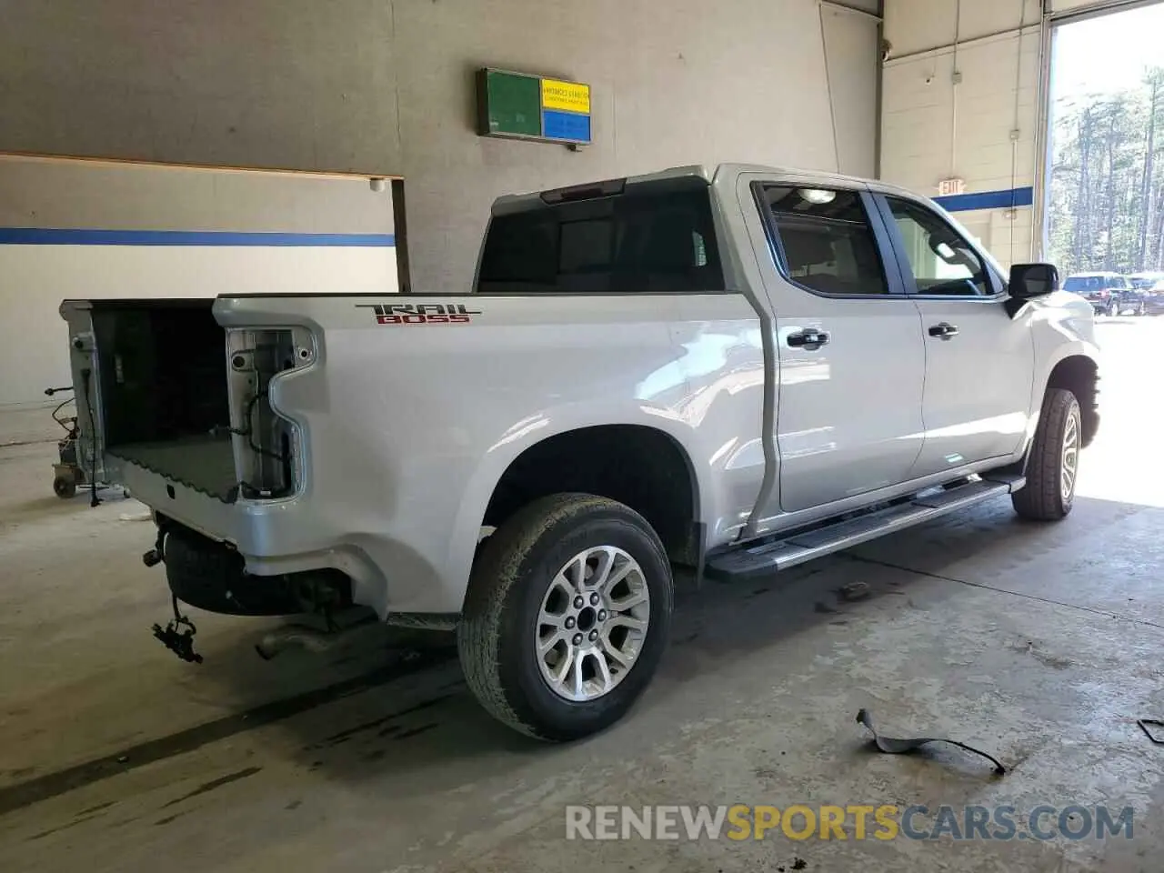 3 fotografías del automóvil dañado 1GCPYFED2KZ161356 CHEVROLET ALL Models 2019