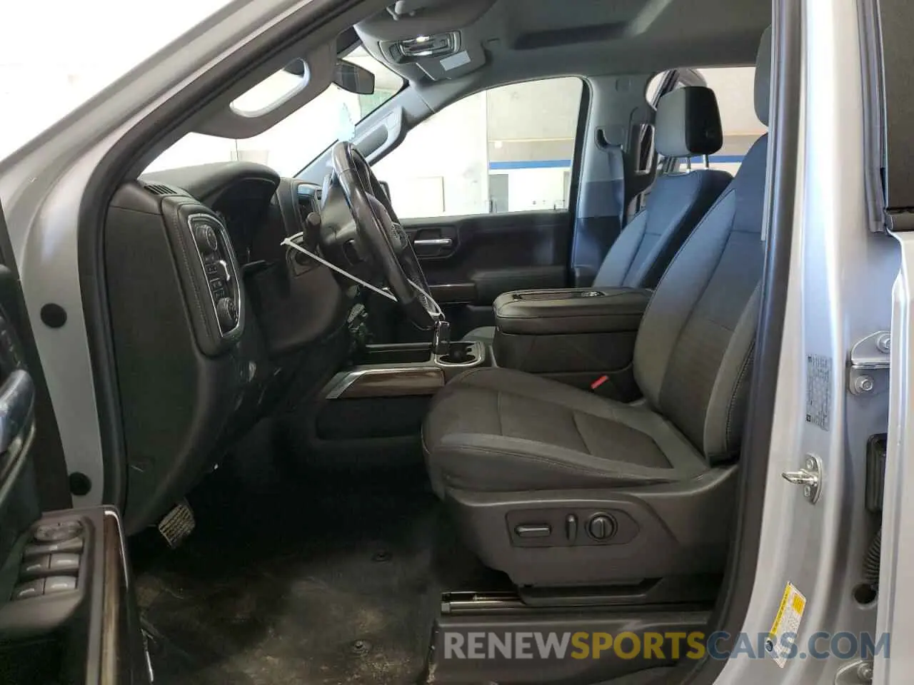 7 fotografías del automóvil dañado 1GCPYFED2KZ161356 CHEVROLET ALL Models 2019