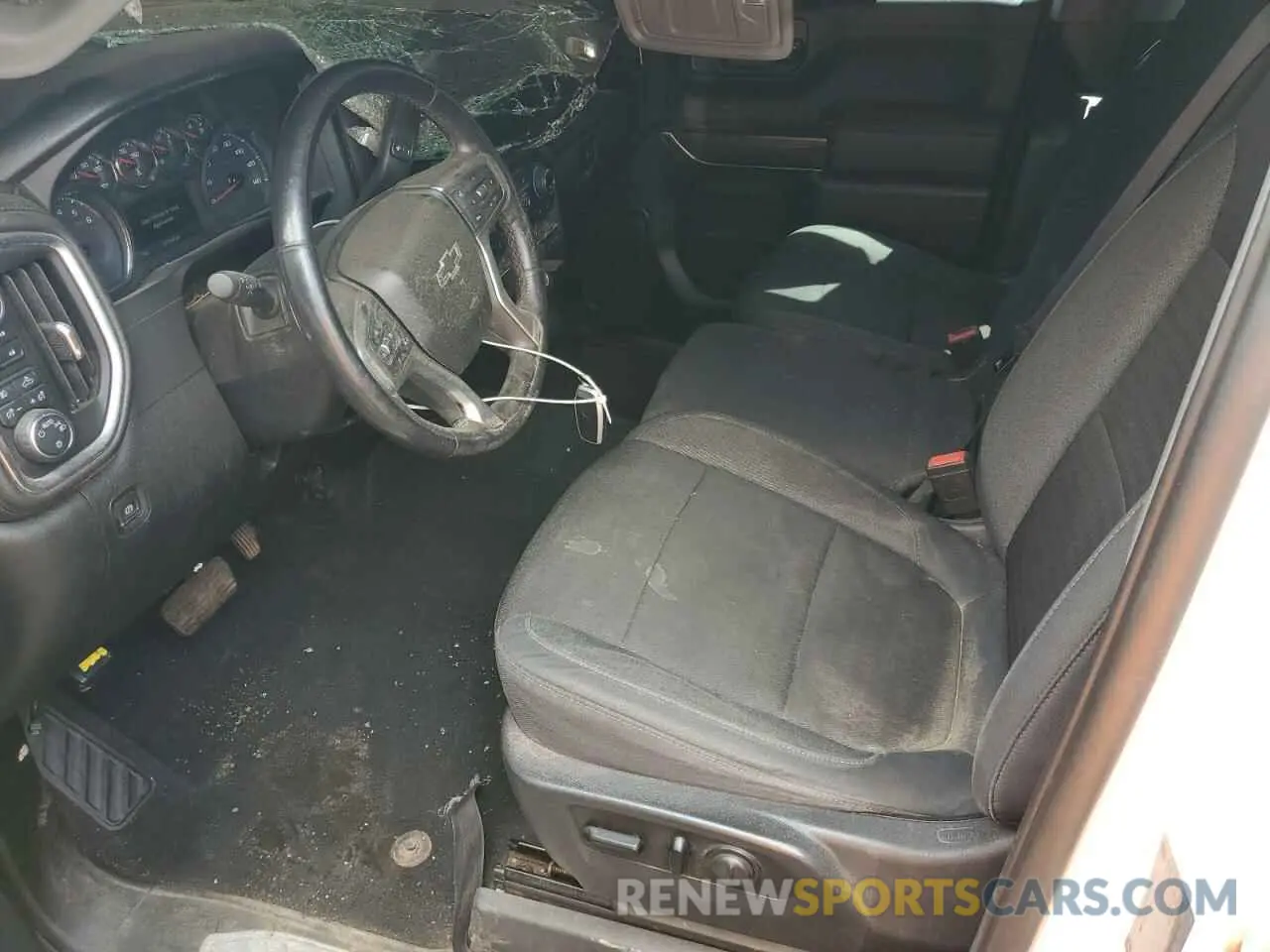 7 fotografías del automóvil dañado 1GCPYFED4KZ371621 CHEVROLET ALL Models 2019