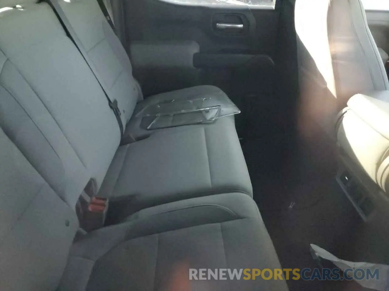 10 fotografías del automóvil dañado 1GCUYDED1KZ168175 CHEVROLET All Models 2019