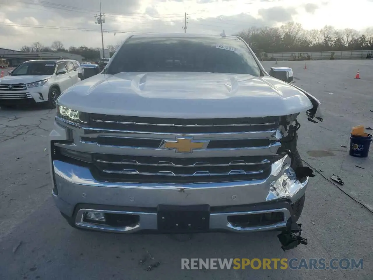 5 fotografías del automóvil dañado 1GCUYGEDXKZ163879 CHEVROLET ALL Models 2019