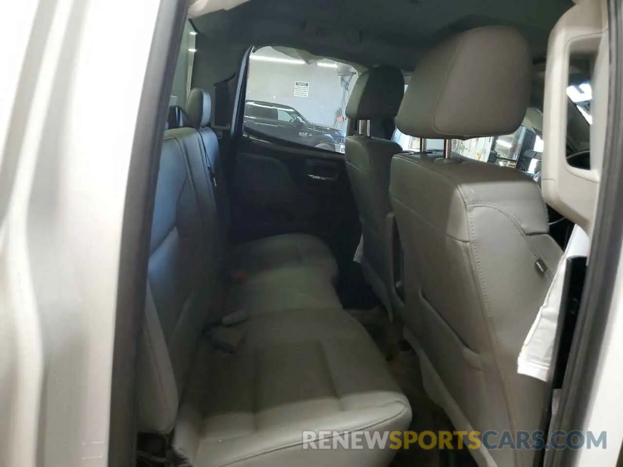 10 fotografías del automóvil dañado 2GB2KREG0K1230310 CHEVROLET ALL Models 2019