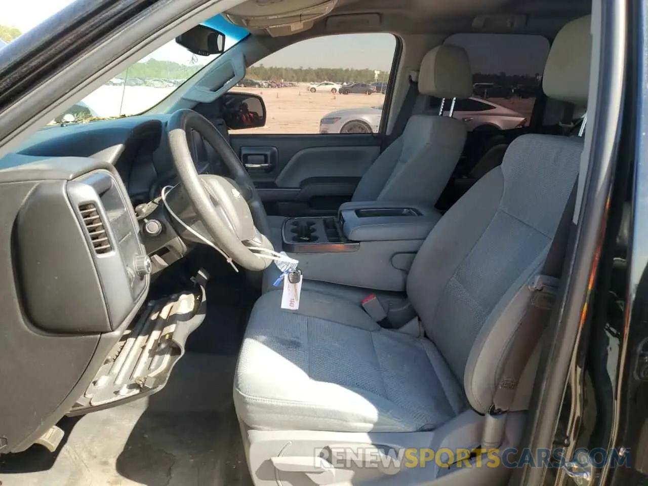 7 fotografías del automóvil dañado 2GCRCMEC9K1230071 CHEVROLET ALL Models 2019