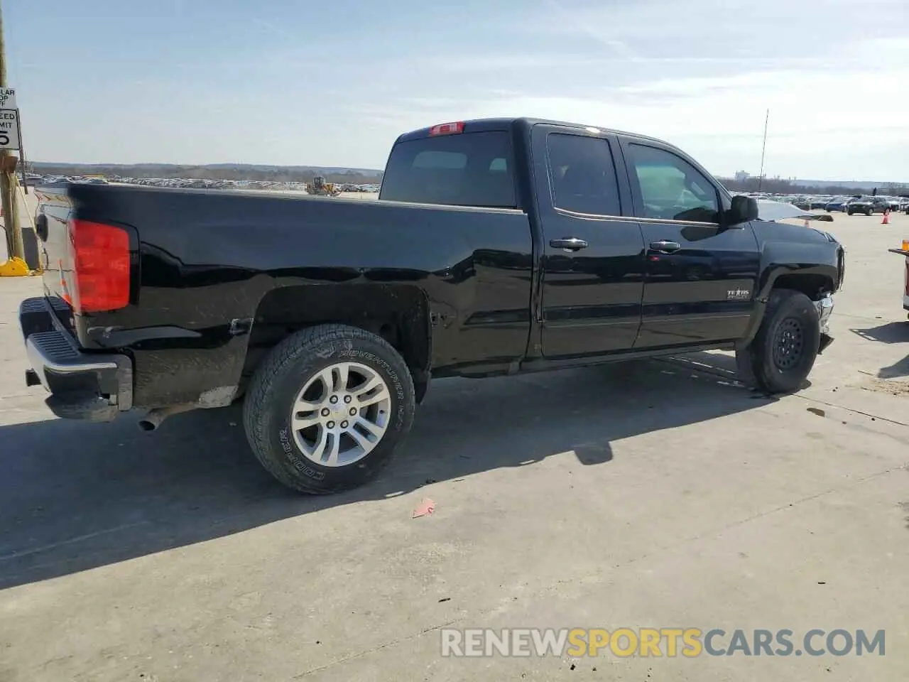 3 fotografías del automóvil dañado 2GCRCPEC1K1126515 CHEVROLET ALL Models 2019