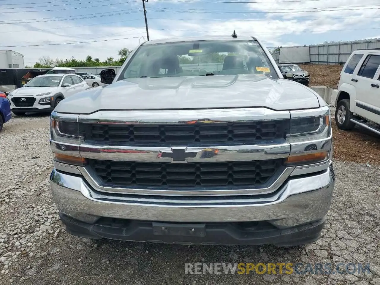 5 fotografías del automóvil dañado 2GCVKPEC3K1150798 CHEVROLET ALL Models 2019