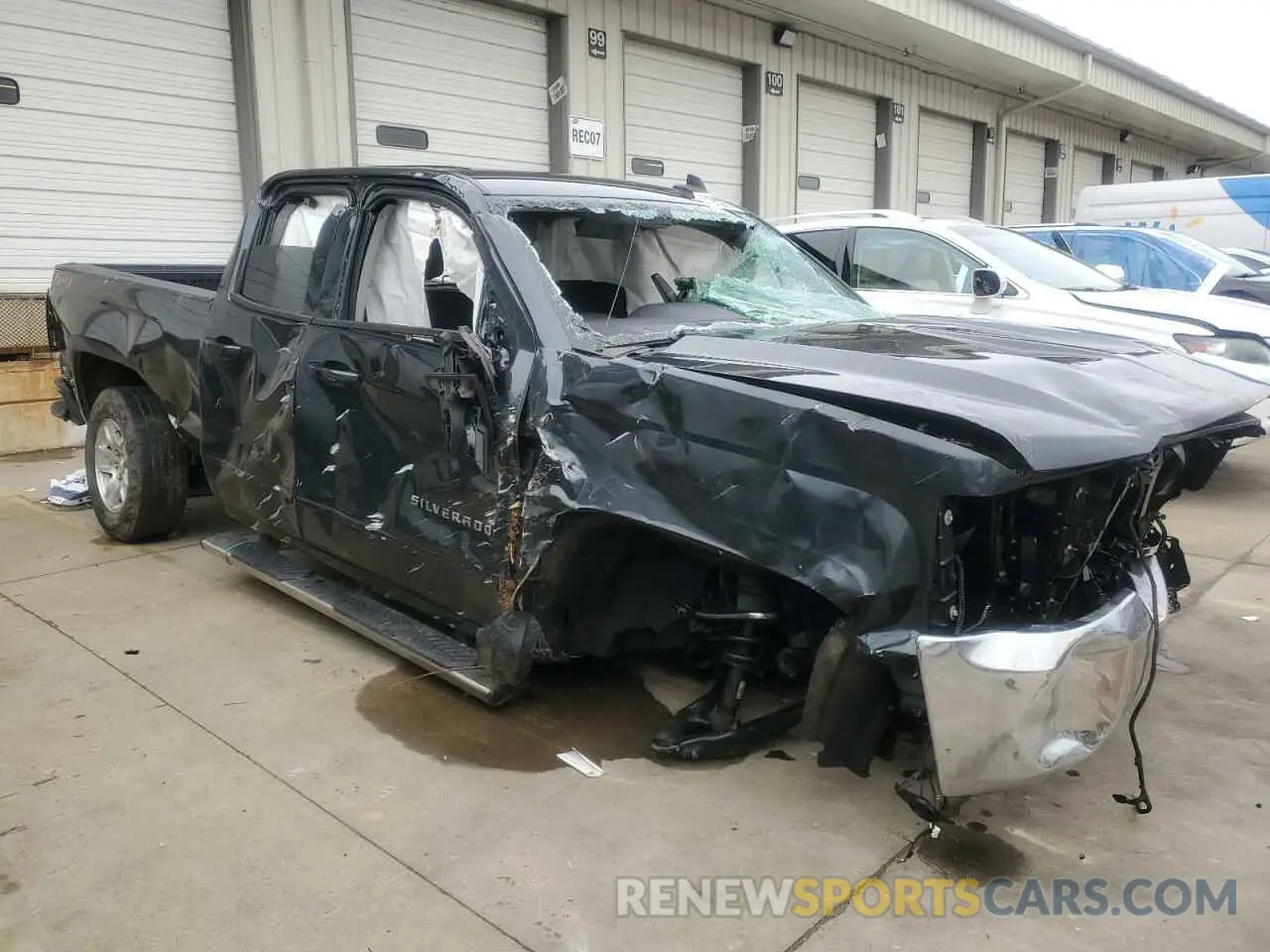4 fotografías del automóvil dañado 2GCVKPEC4K1122623 CHEVROLET ALL Models 2019
